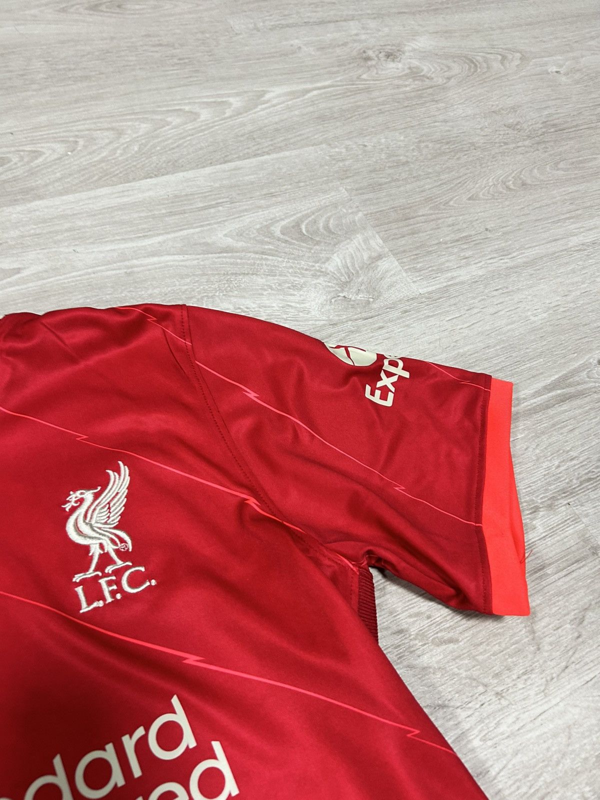 Nike NWT Nike Liverpool FC 21/22 Home Match Soccer Jersey Size US L / EU 52-54 / 3 - 6 Thumbnail