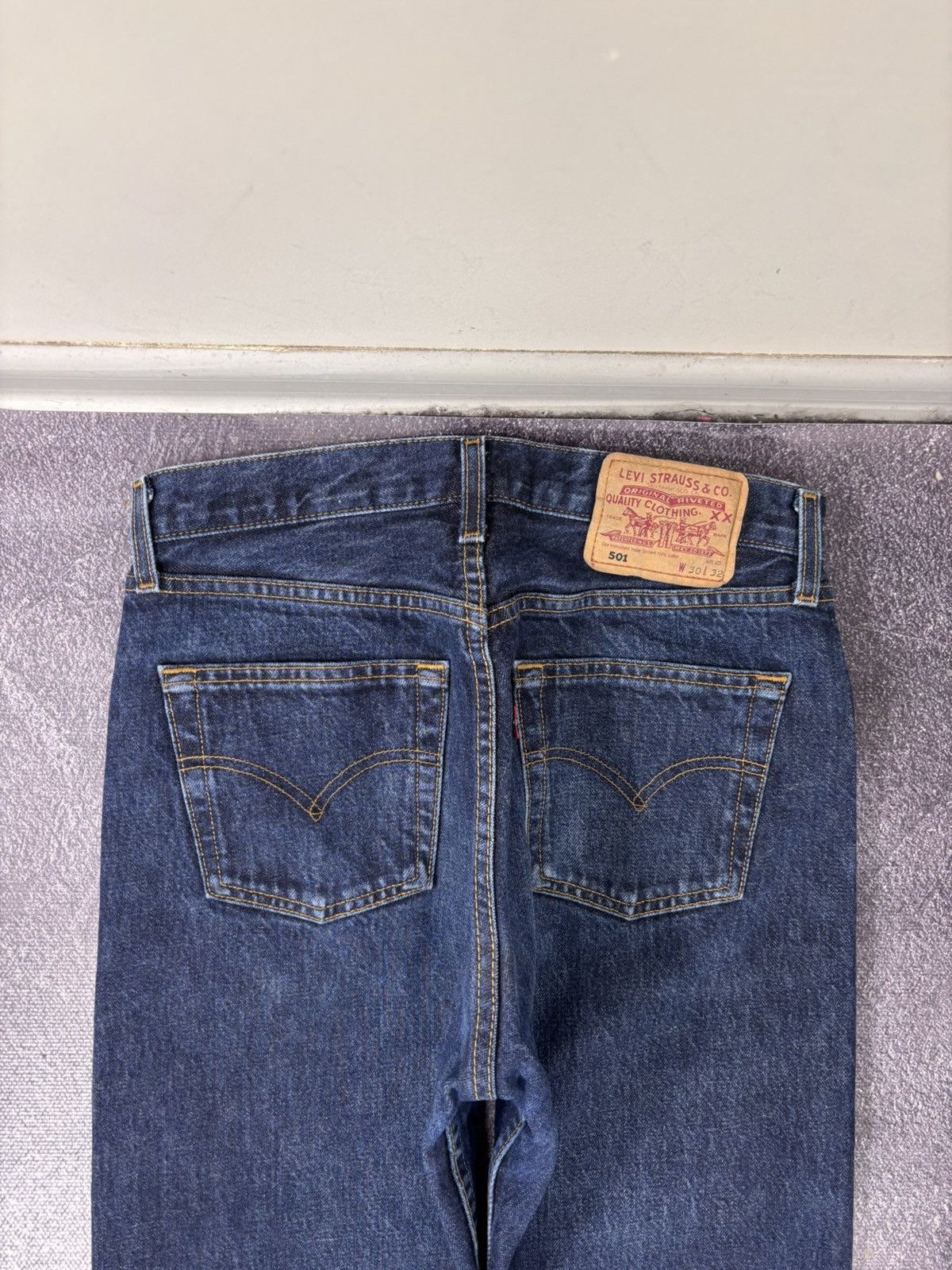 Levi's Vintage Levi’s 501 Men’s Dark Blue Denim Jeans Size US 30 / EU 46 - 7 Thumbnail