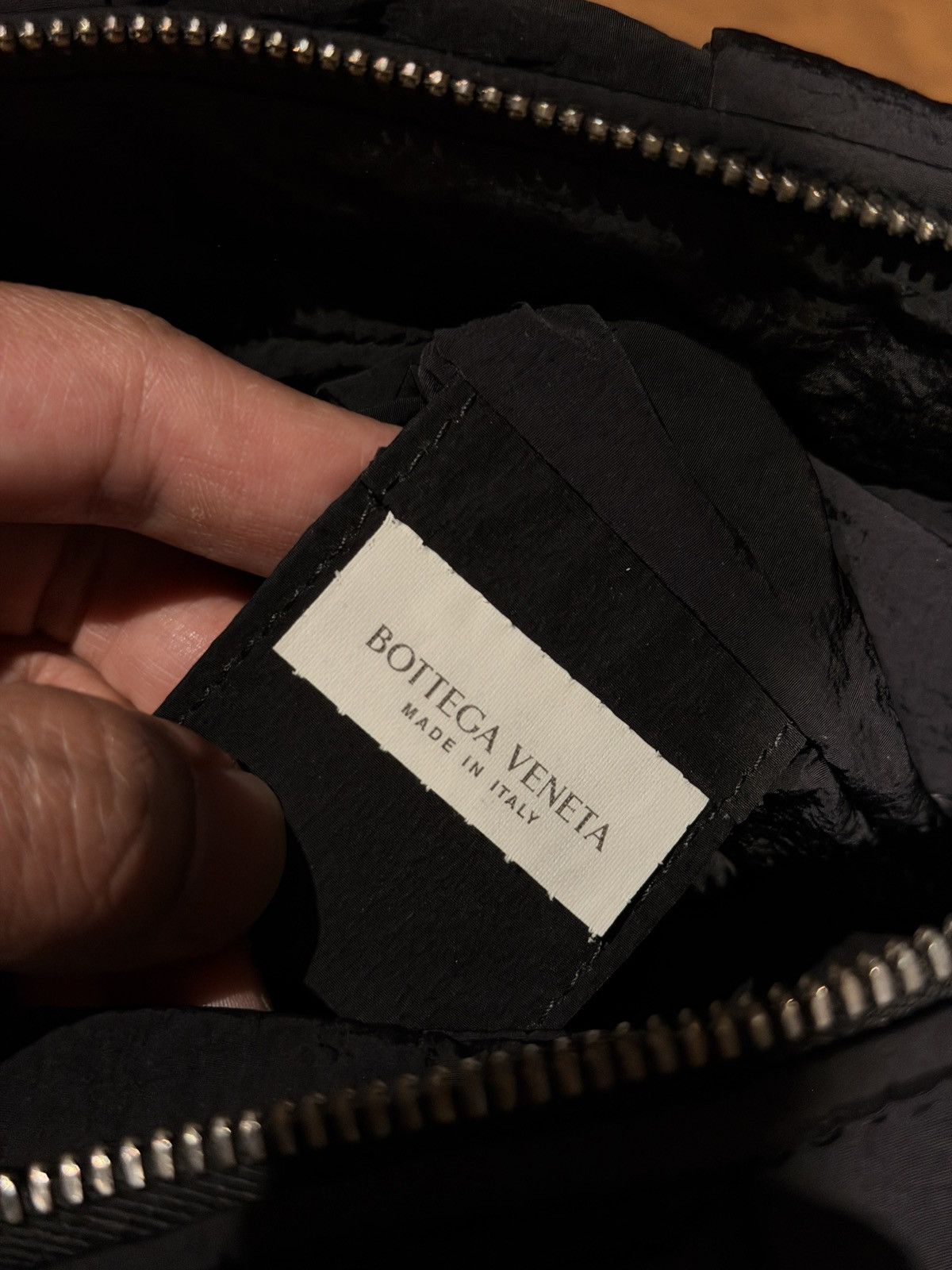Bottega Veneta Bottega Veneta Black Padded Cassete Bag Tech Size ONE SIZE - 10 Thumbnail