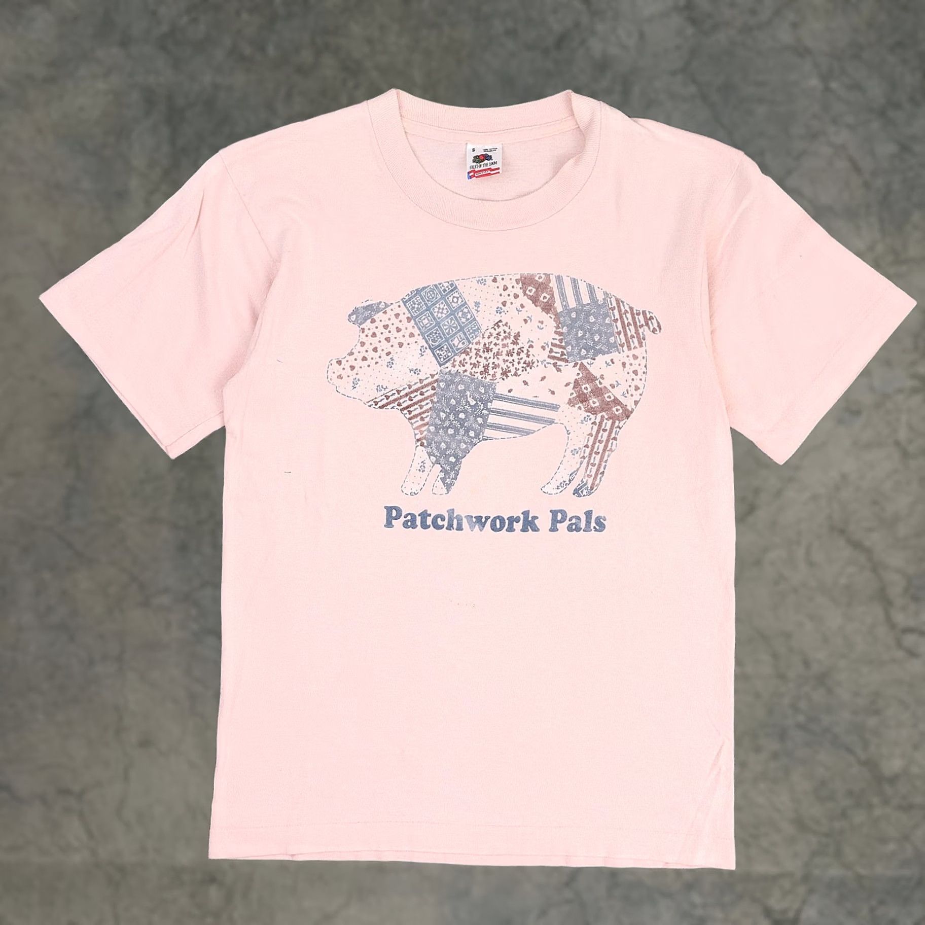 Vintage VINTAGE 90s Patchwork Pals Pig Made in USA Small Pink Short Sleeve T-Shirt Mens Shirt Size US S / EU 44-46 / 1 - 1 Thumbnail
