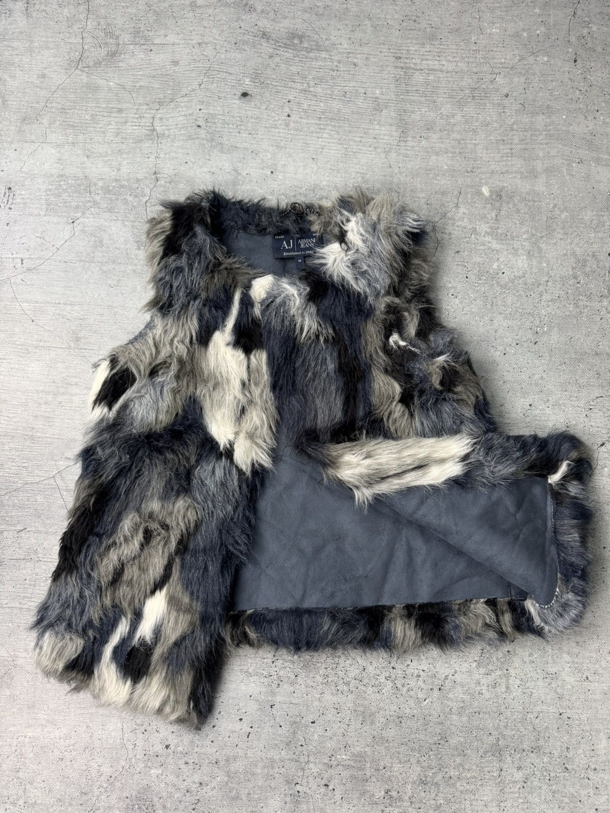 Armani Armani Faux Fur Vest VTG Y2K LGB IfSixWasNine Avant Garde Size XS / US 0-2 / IT 36-38 - 10 Thumbnail