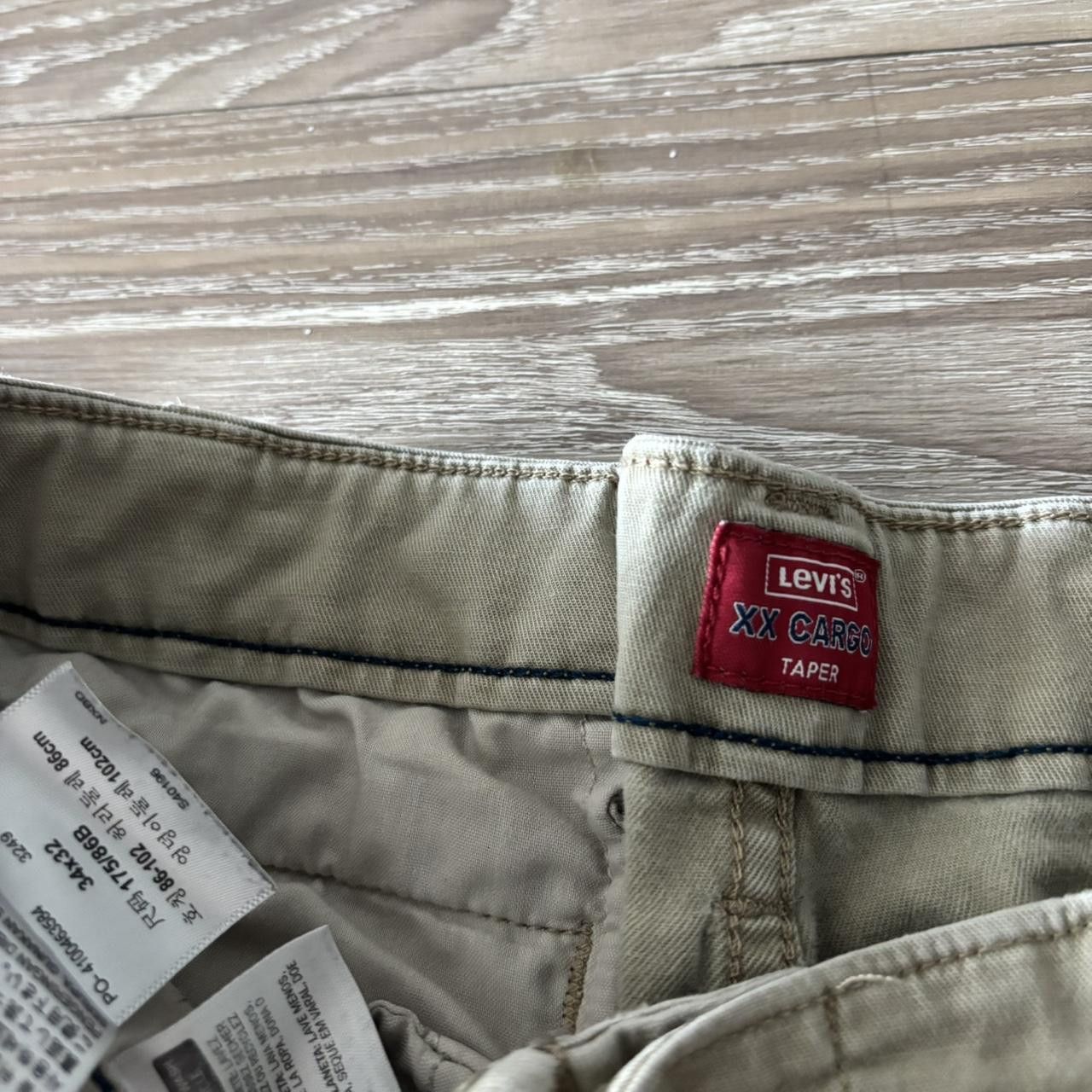 Levi's Crazy Vintage Y2K/2000s Khaki Cream Levis Skater Cargo Pants! 34x30 Size US 34 / EU 50 - 8 Thumbnail