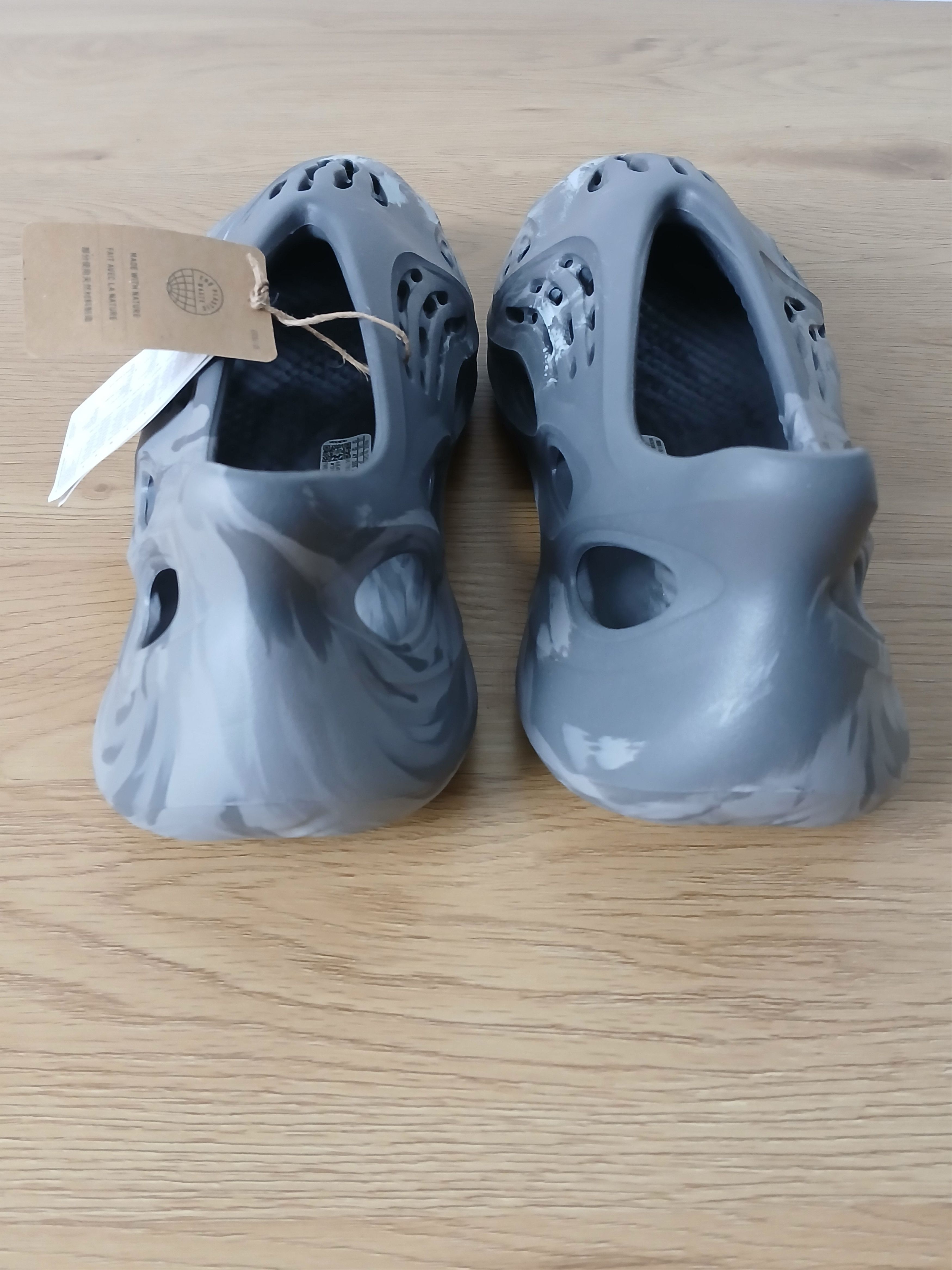 Adidas × Kanye West × Yeezy New Adidas Yeezy Foam Runner Size US 12 / EU 45 - 5 Thumbnail