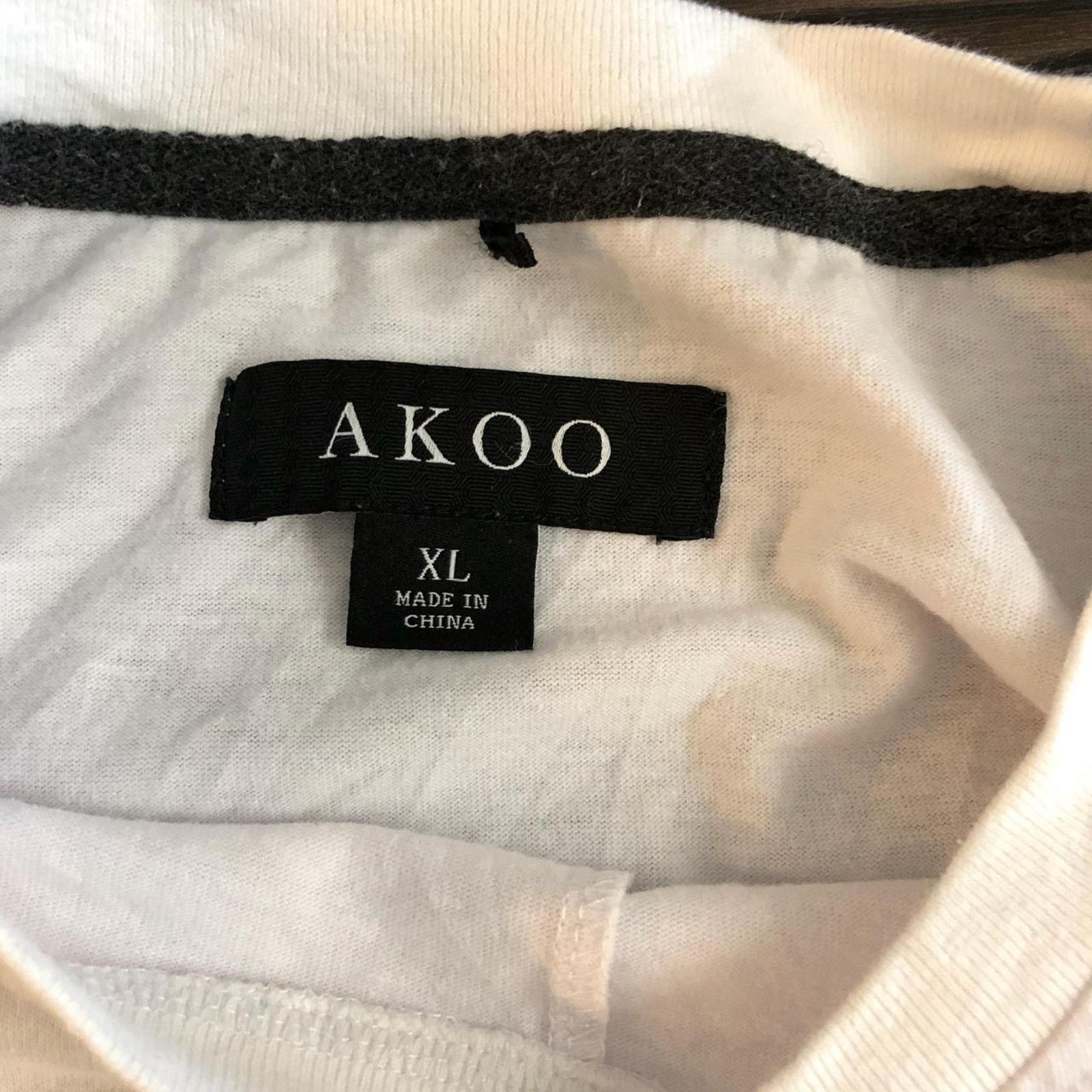 AKOO Men’s White Akoo Embroidered Split Graphic Tee Size US XL / EU 56 / 4 - 5 Thumbnail
