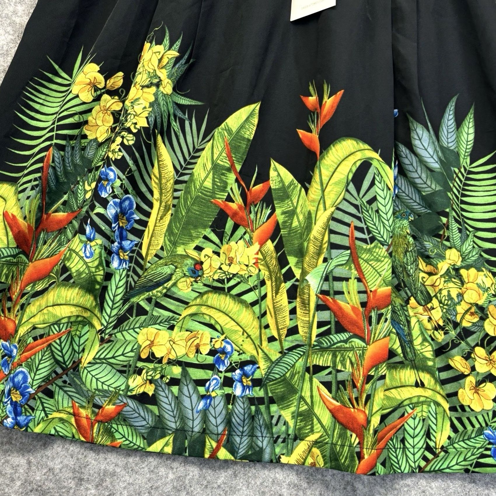 Vintage Oasis Midi Skirt UK16 tropical print Elastic Waist New With Tags Women Black / Multi Pattern Tropical A-Line Midi Skirt, 16, Regular) Size 38" / US 16 / IT 52 - 3 Thumbnail