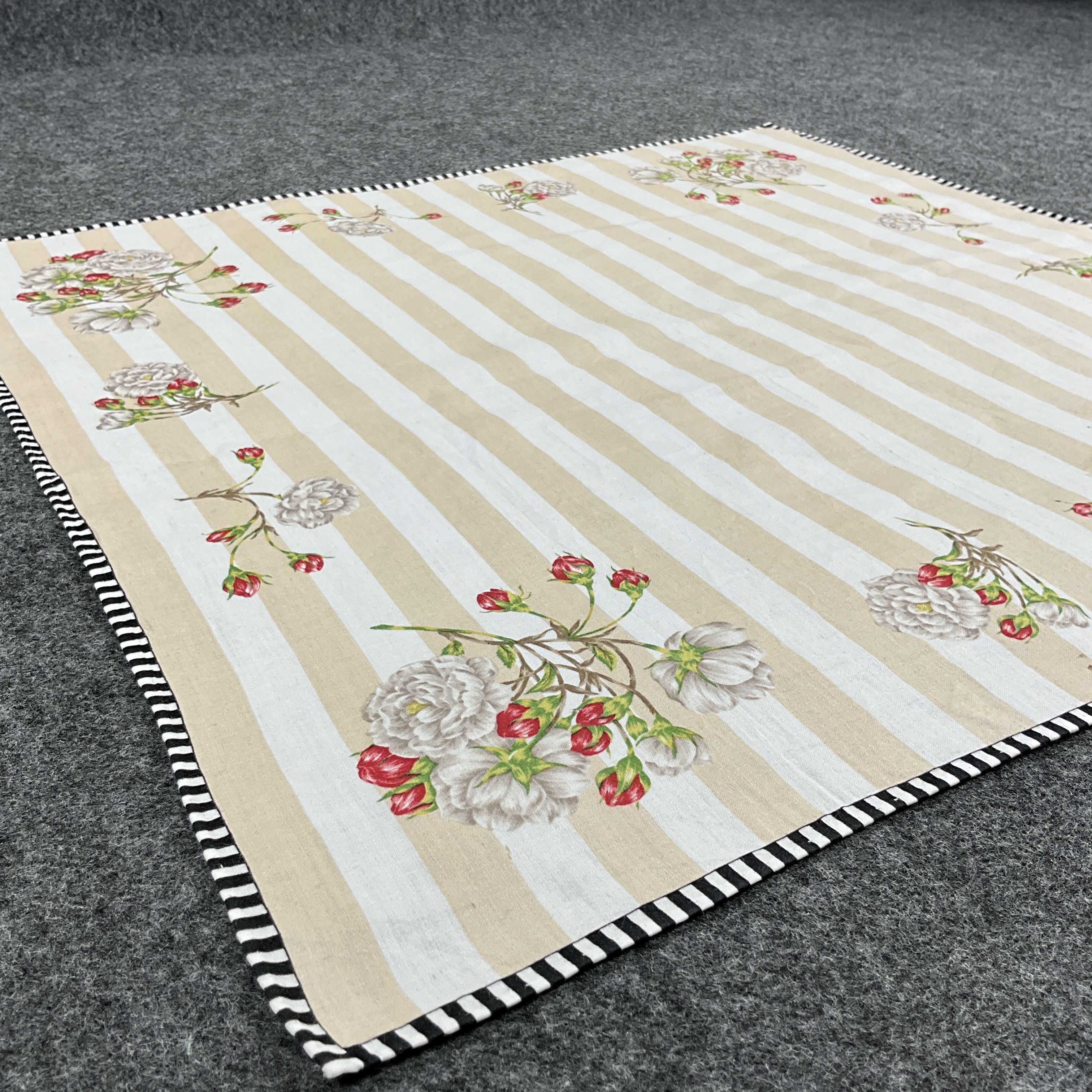 Burberry × Vintage Burberry Floral Handkerchief / Bandana / Neckerchief B062 Size ONE SIZE - 6 Thumbnail