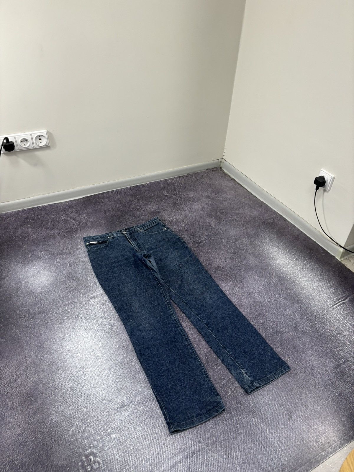 Valentino Vintage Valentino Women’s Blue Straight Fit Luxury Jeans Size 32" / US 10 / IT 46 - 8 Thumbnail