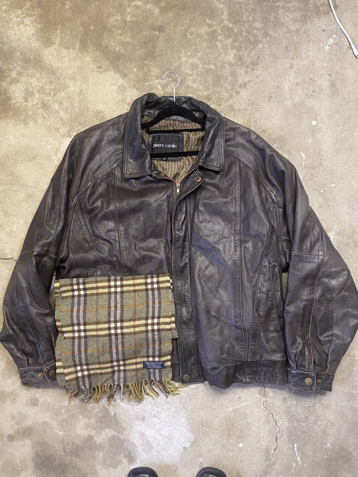 Other Leather bomber jacket paired with free Burberry scarf Size US XL / EU 56 / 4 - 1 Thumbnail