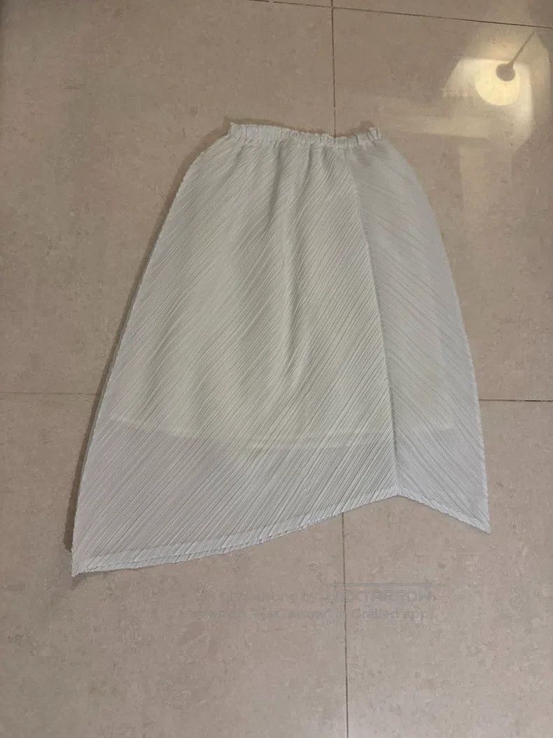 Issey Miyake Issey Miyake size:3 White Skirt Size 31" - 3 Thumbnail