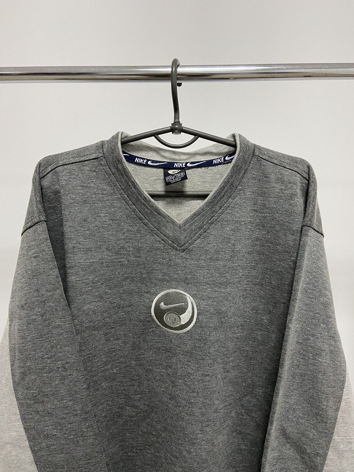 Nike × Vintage Nike Sweatshirt V8 Vintage Sportswear Size US L / EU 52-54 / 3 - 3 Thumbnail