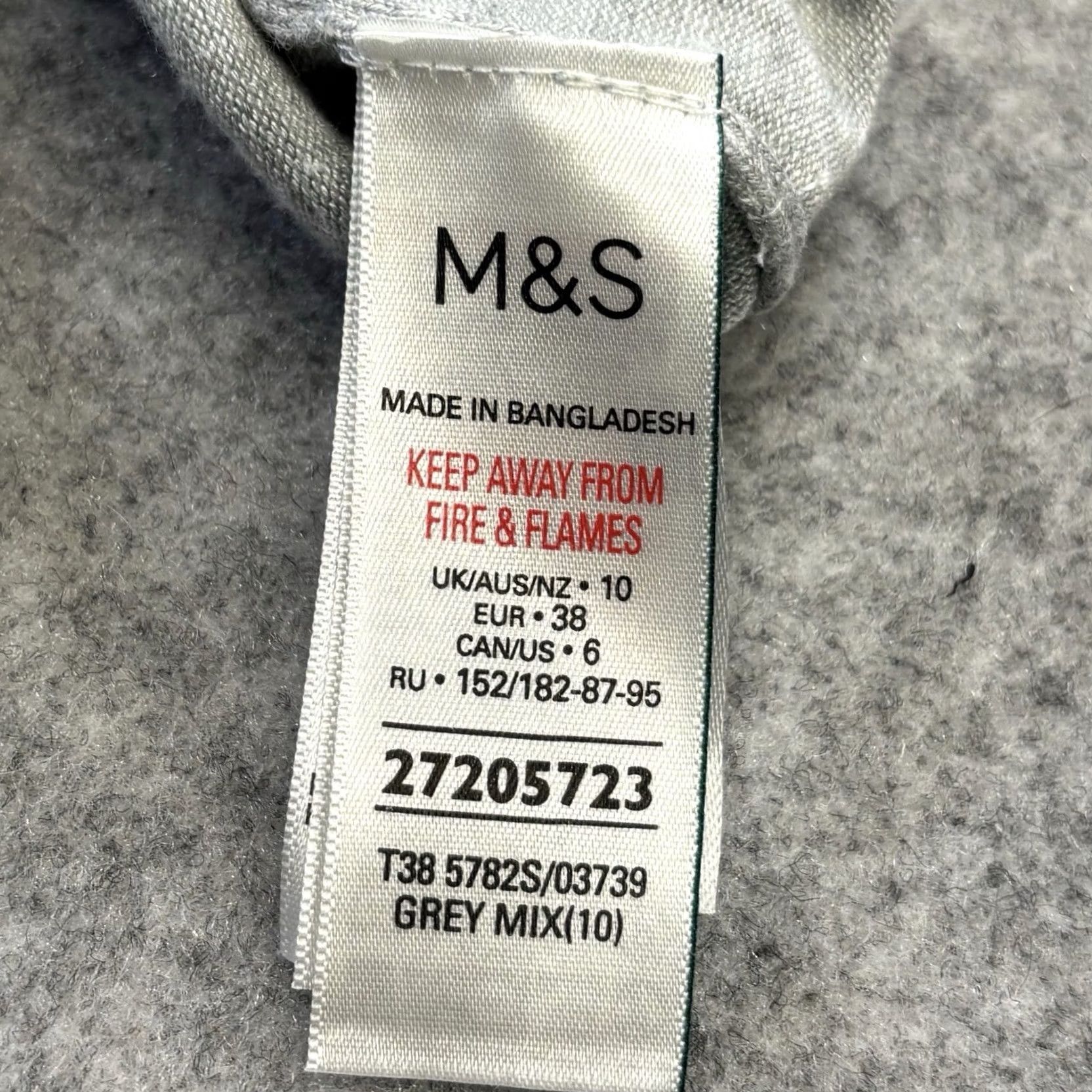 Marks & Spencer M&S Cardigan UK10 grey star pattern long sleeve women’s Button Front Pre Loved Size L / US 10 / IT 46 - 5 Thumbnail