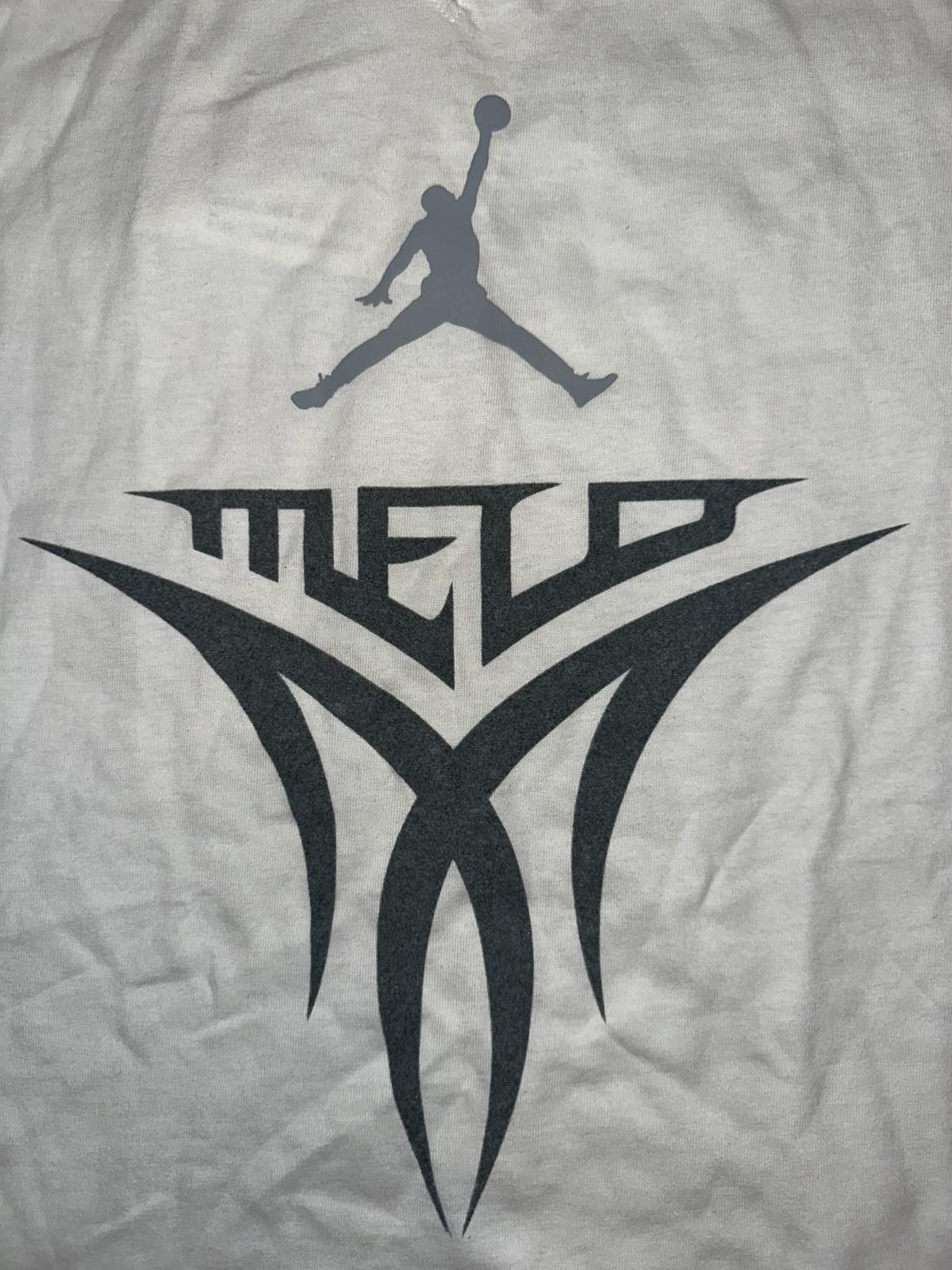 Jordan Brand VINTAGE Air Jordan Carmelo Anthony Logo White Shirt Sample 2006 Size US XL / EU 56 / 4 - 2 Thumbnail