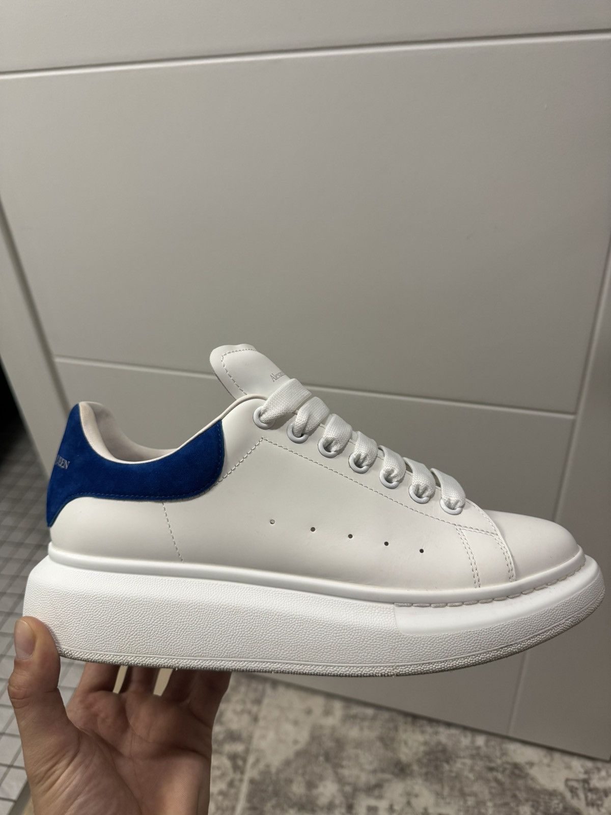 Alexander McQueen Alexander McQueen Oversized Crystal