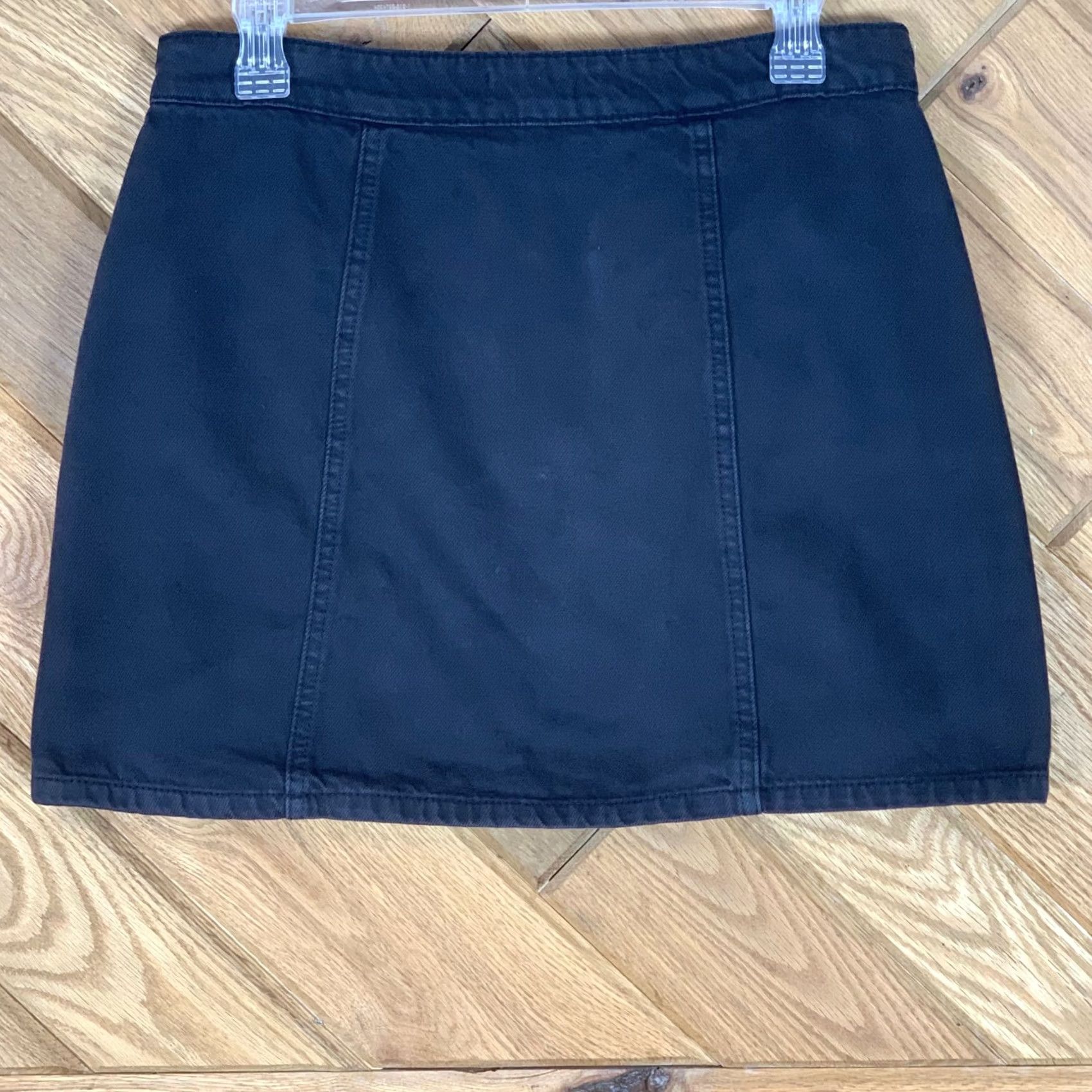 Garage Garage Womens Size M Mini Skirt Denim Jean Front Buttons Pockets Black Size 32" / US 10 / IT 46 - 2 Thumbnail