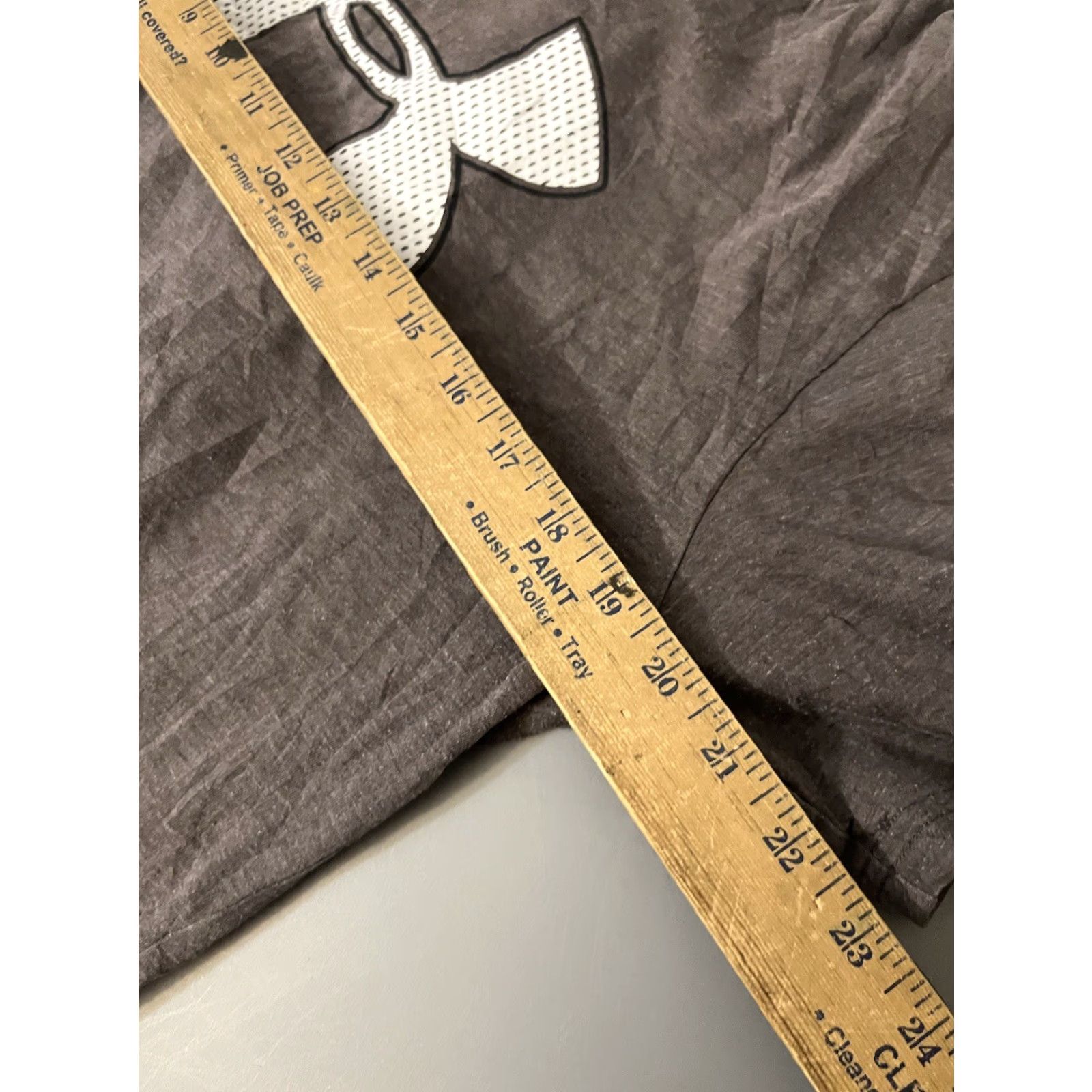 Under Armour Under Armour T-Shirt Men's M Short Sleeve Gray Logo Graphic Crew Neck Shirt Mens M Gray Graphic Size US M / EU 48-50 / 2 - 5 Thumbnail