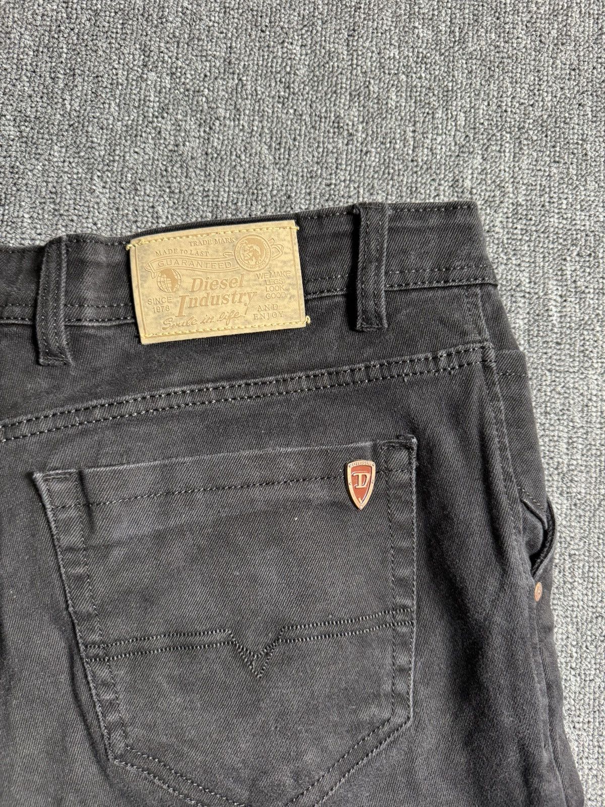 Diesel Diesel Thavar Men’s Slim Jeans W36 Black Denim Pants Size US 36 / EU 52 - 4 Thumbnail