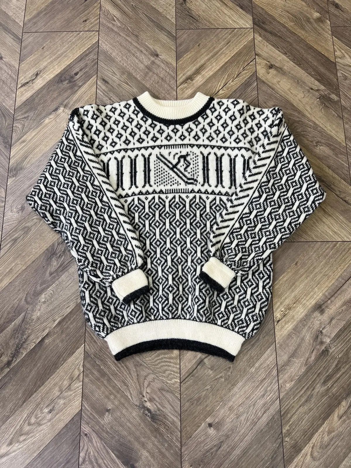 Designer × Vintage Vintage Nordstrikk Norway Virgin Wool Sweater Size US XL / EU 56 / 4 - 1 Thumbnail