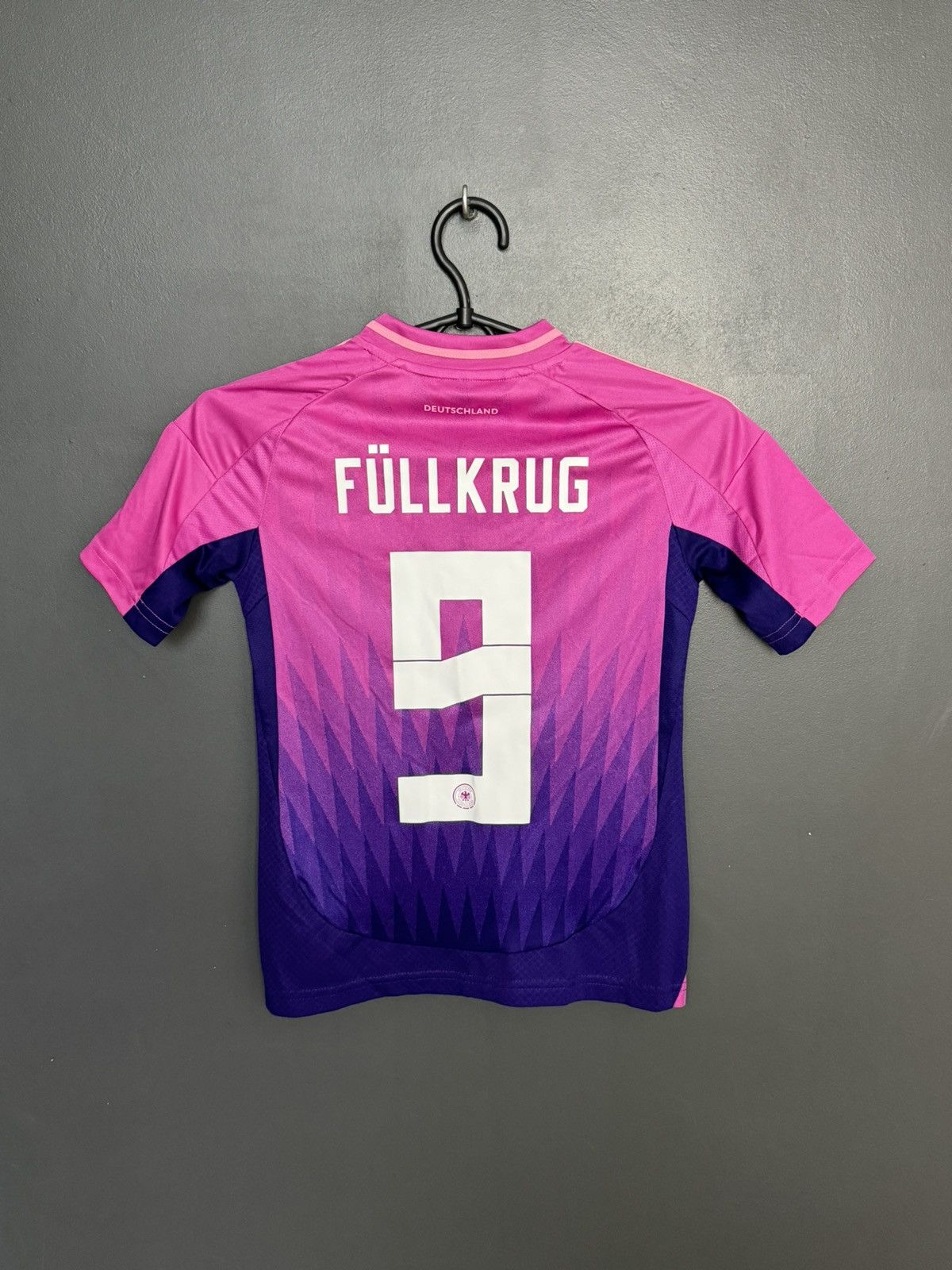 Adidas KIDS Germany 2024 Away Fullkrug Football Jersey T-Shirt Size US XS / EU 42 / 0 - 1 Thumbnail