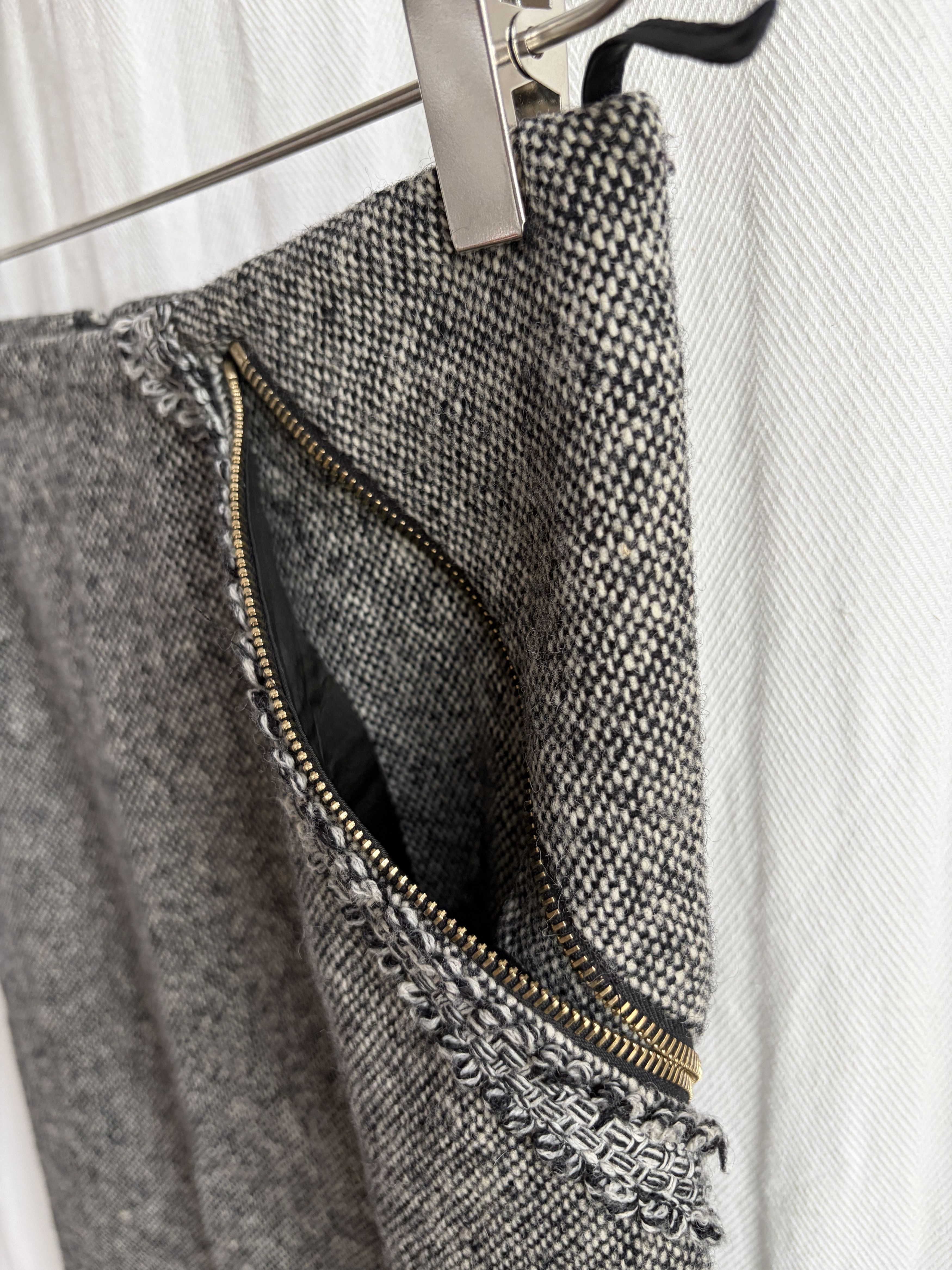 Alexander McQueen 2003 Grey Tweed Midi Skirt Size 27" / US 4 / IT 40 - 7 Thumbnail