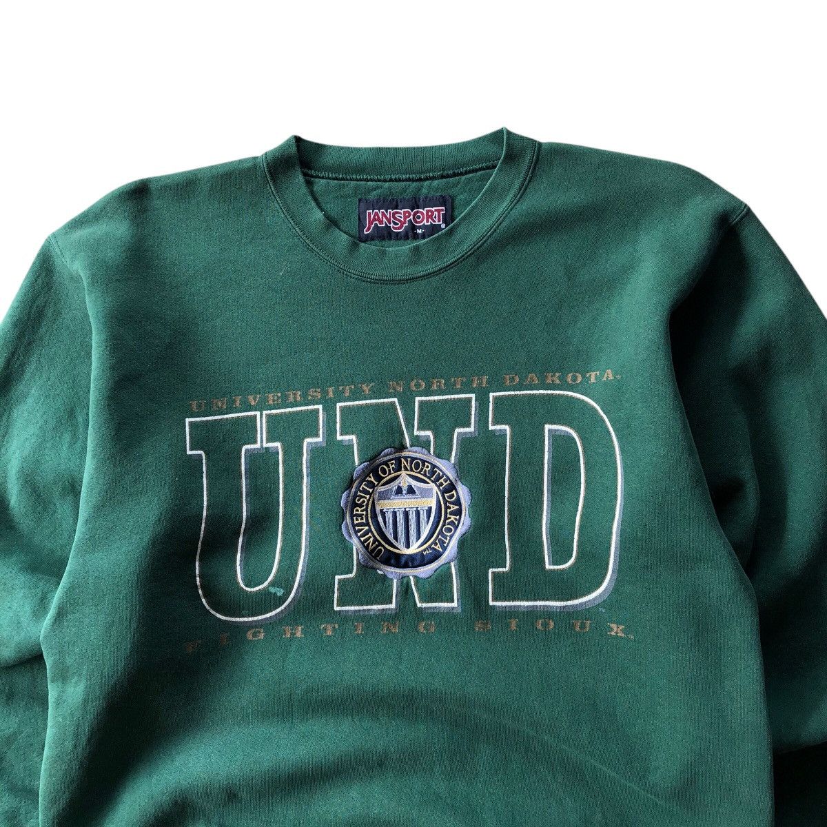 Jansport × Vintage JANSPORT University Of North Dakota Embroidered Sweatshirt Size US M / EU 48-50 / 2 - 2 Thumbnail
