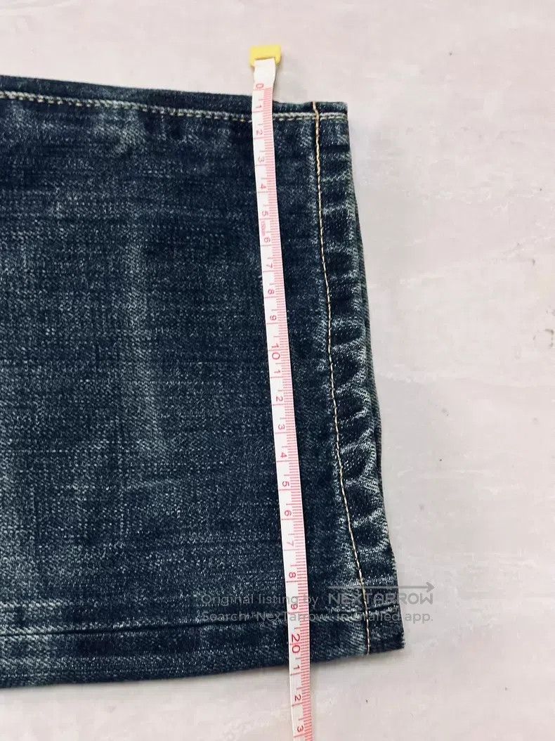 Neighborhood Neighborhood size L Jeans Size US 27 - 5 Thumbnail