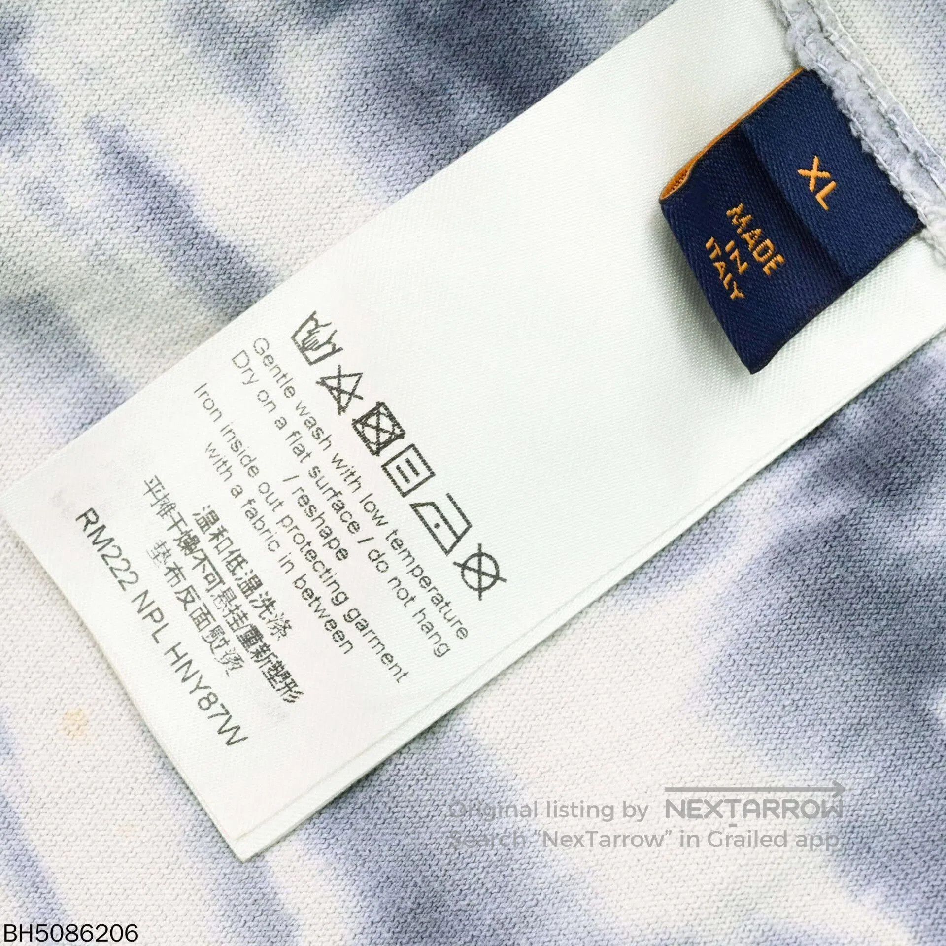 Louis Vuitton louis vuitton short sleeve graphic t-shirt. Size US XL / EU 56 / 4 - 3 Thumbnail