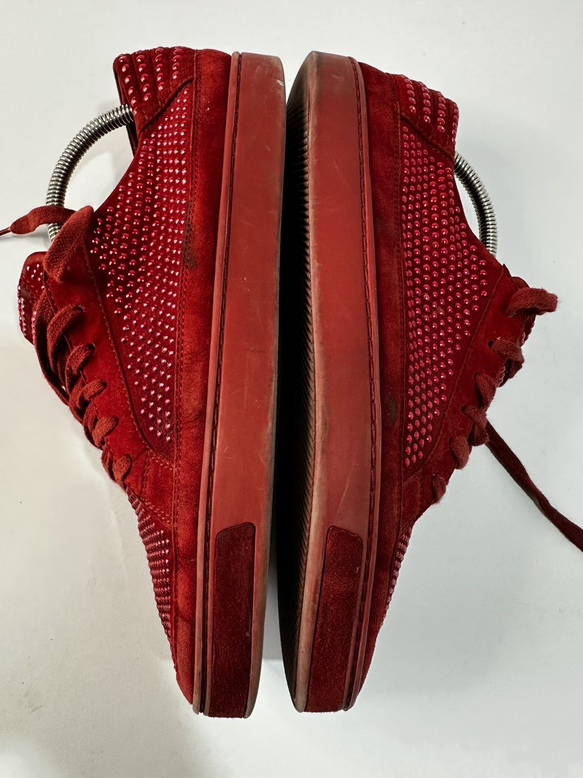 Gucci Gucci Red Suede Studded Limited Edition Low Top Sneakers. Size US 8 / EU 41 - 5 Thumbnail