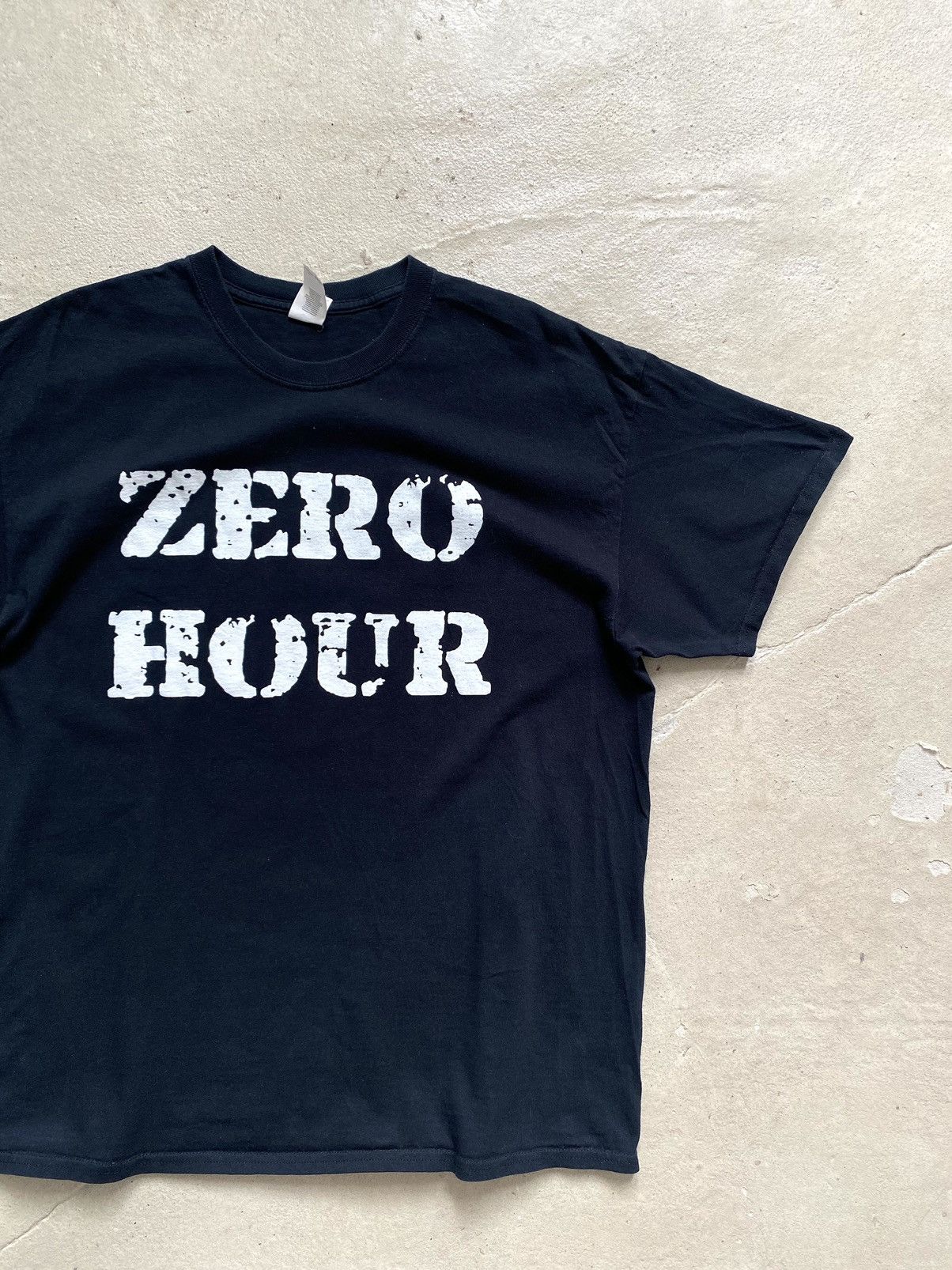 Vintage Vintage Zero Skateboards T Shirt Print Tee Hook-ups Size US XL / EU 56 / 4 - 3 Thumbnail
