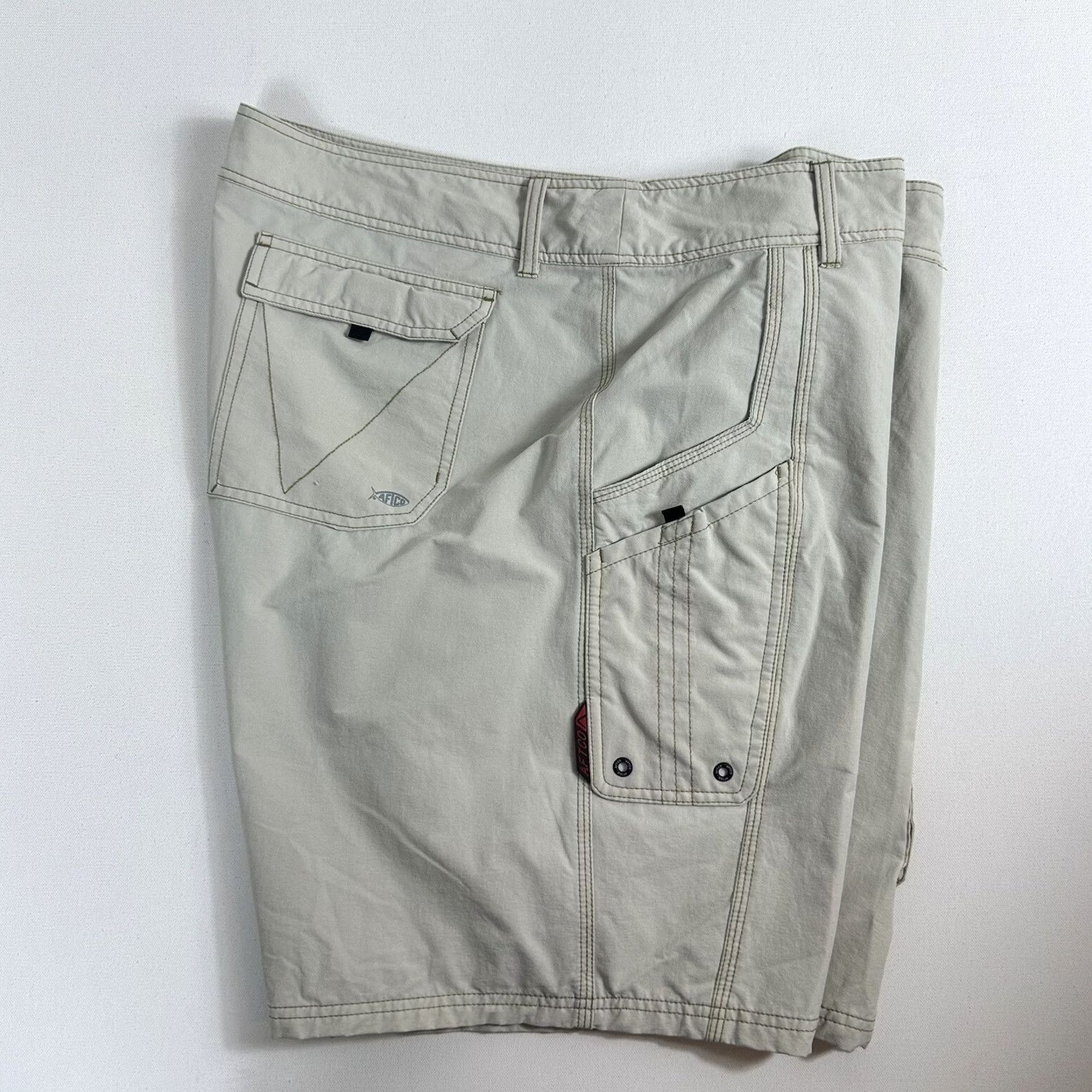 Vintage AFTCO Shorts Men's 42 Tan Khaki Cargo Fishing Pockets Nylon Stretch Outdoor - Regular Size US 42 / EU 58 - 4 Thumbnail