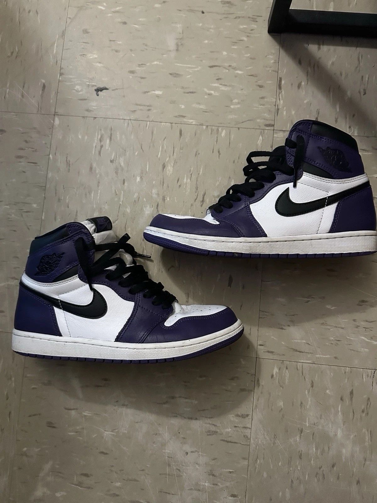 Nike Jordan 1 High ‘Court Purple’ 2.0 Size 8 Size US 8 / EU 41 - 1 Thumbnail