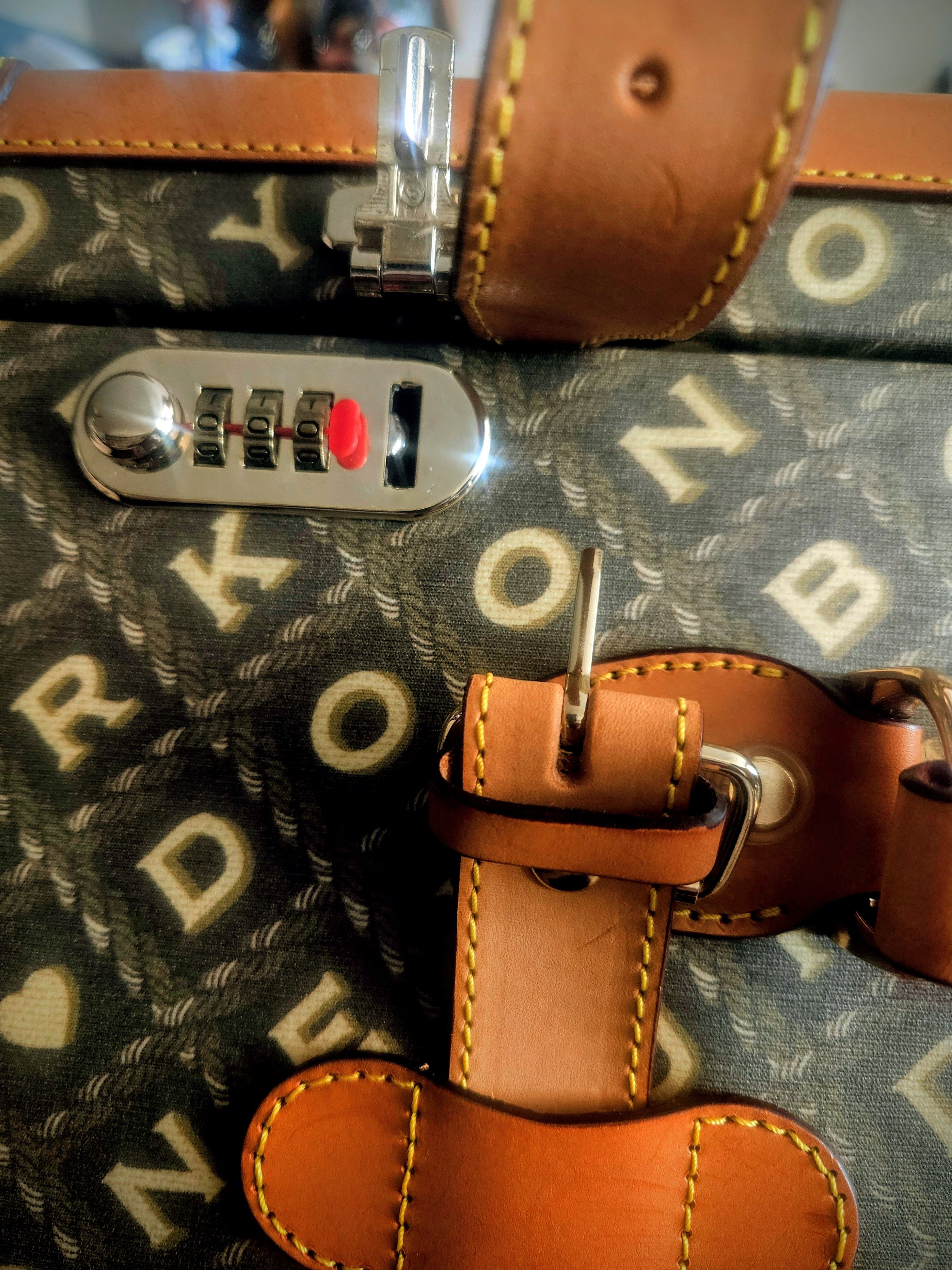 Dooney & Bourke Rare Vintage DOONEY & BOURKE Carry-on Rolling Luggage Trunk Size ONE SIZE - 13 Thumbnail