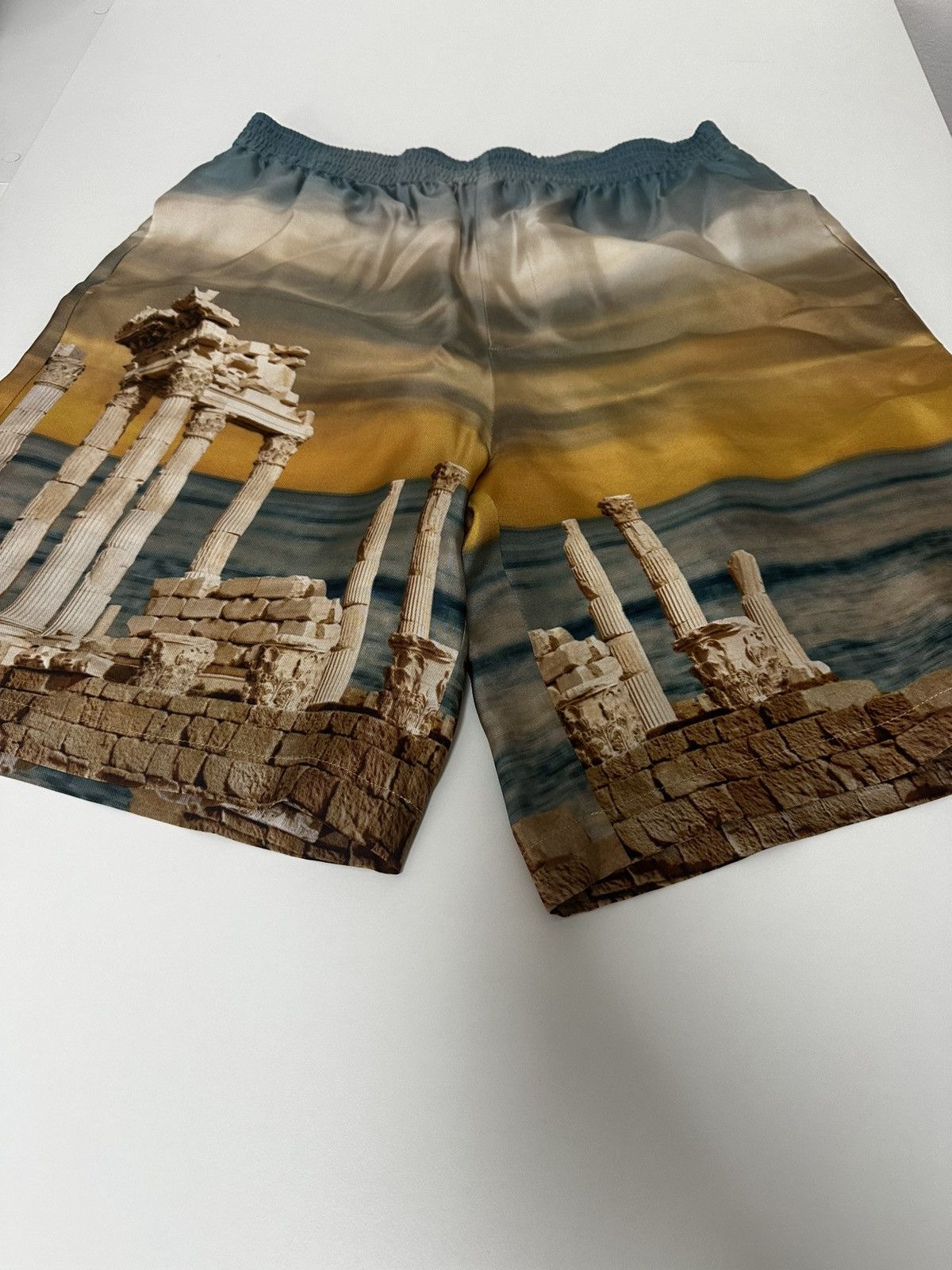 Versace Versace Silk Shorts Size US 32 / EU 48 - 2 Thumbnail