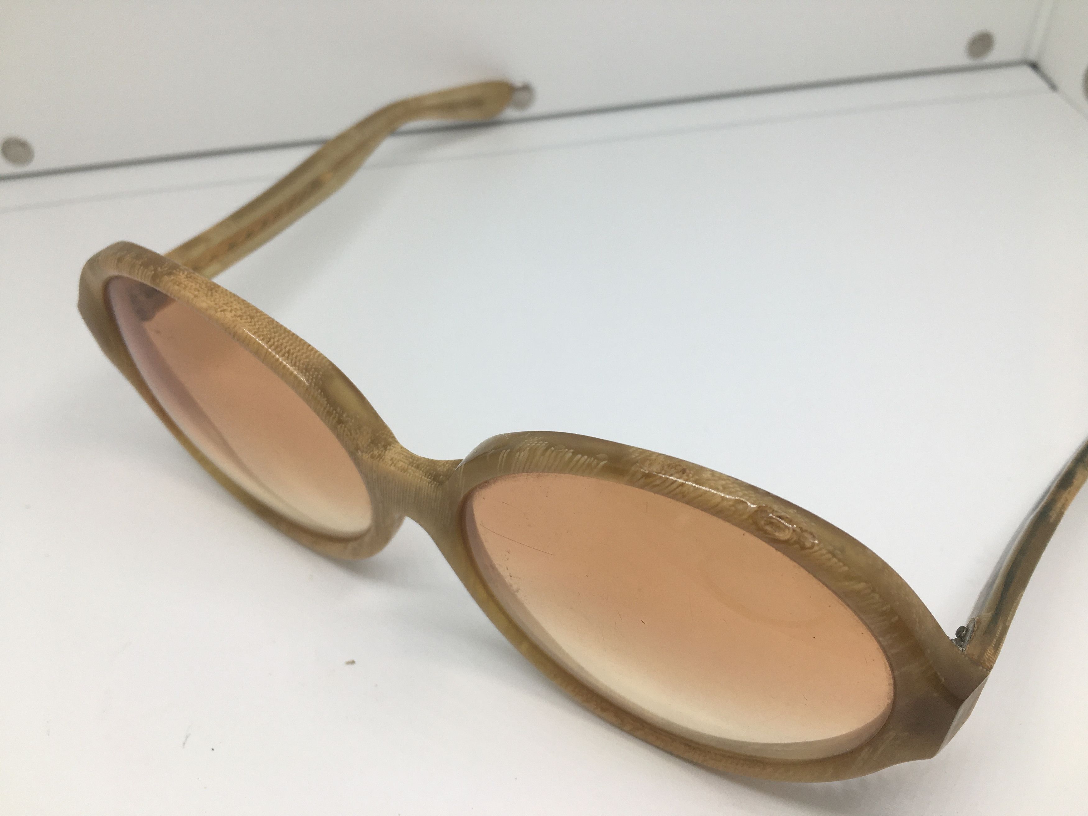Vintage Vintage ASUTAN NO15 Oversize Sunglasses Frame Size ONE SIZE - 3 Thumbnail