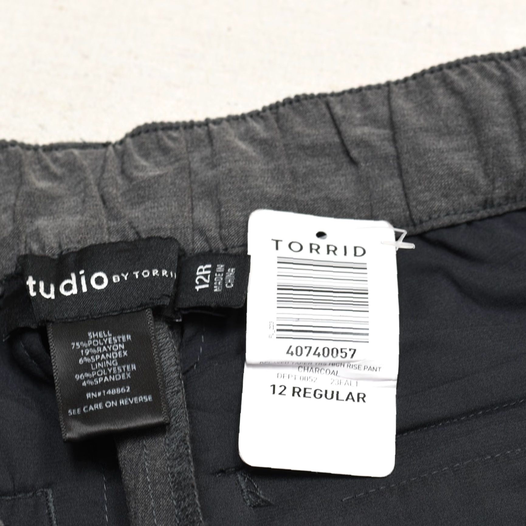 Torrid Torrid Women Dress Pants Skinny Zip Solid Polyester Gray Size 12 Regular Front Flat 12R Studio Formal Pants Size 34" / US 12 / IT 48 - 8 Thumbnail