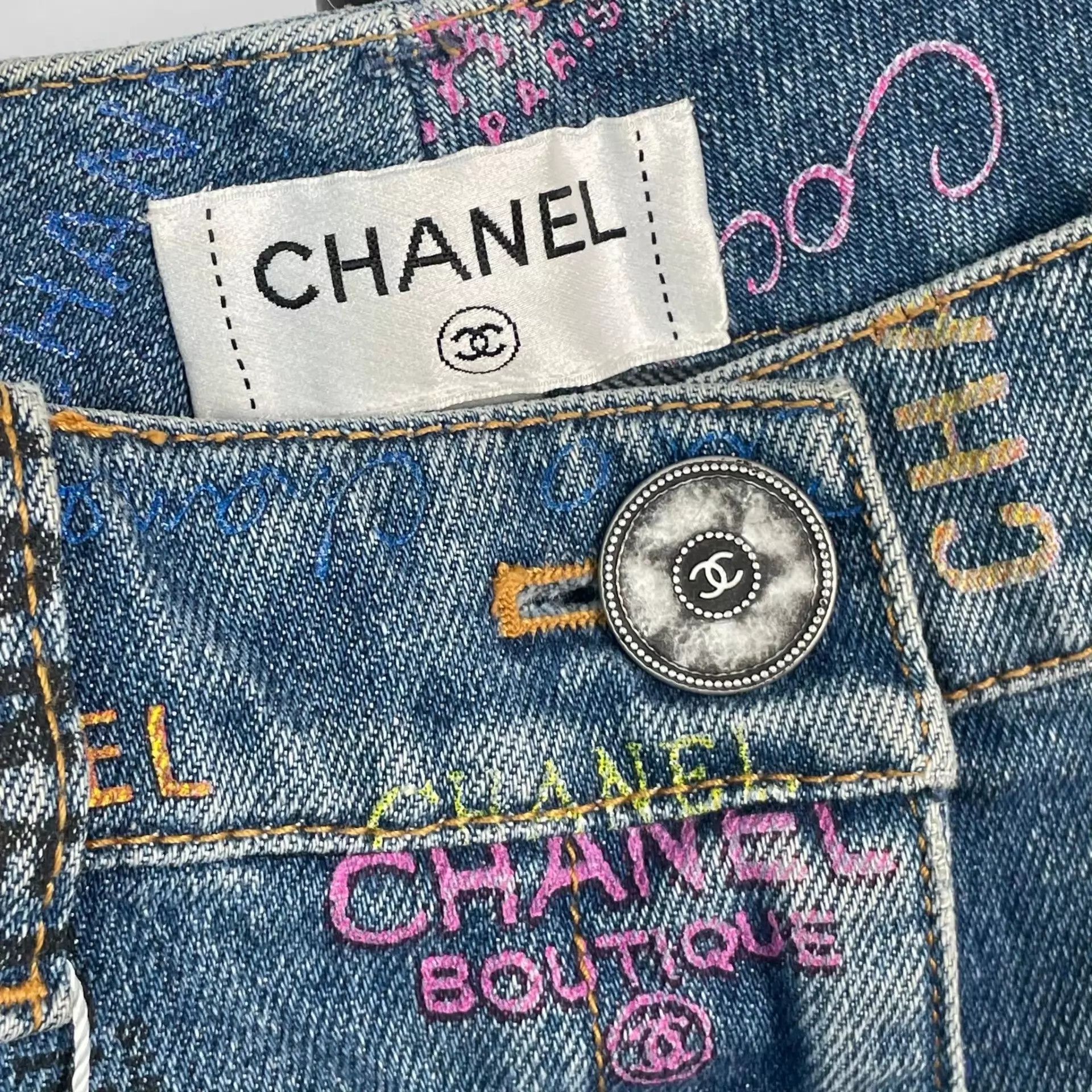 Chanel CHANEL Denim Blue Printed Logo Jacket Size 25" / US 0 / IT 36 - 3 Thumbnail