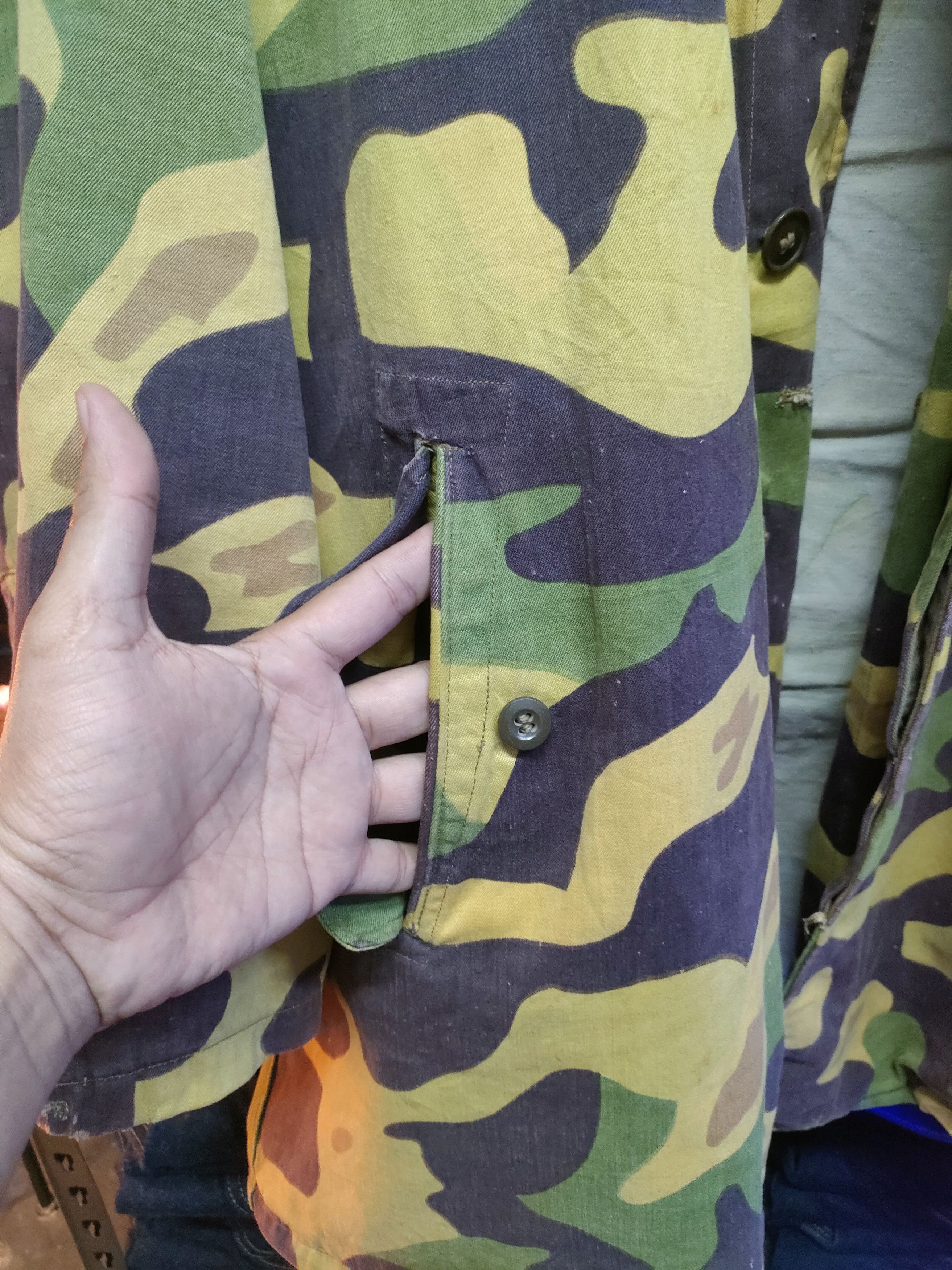Vintage 60s Camouflage Slimander