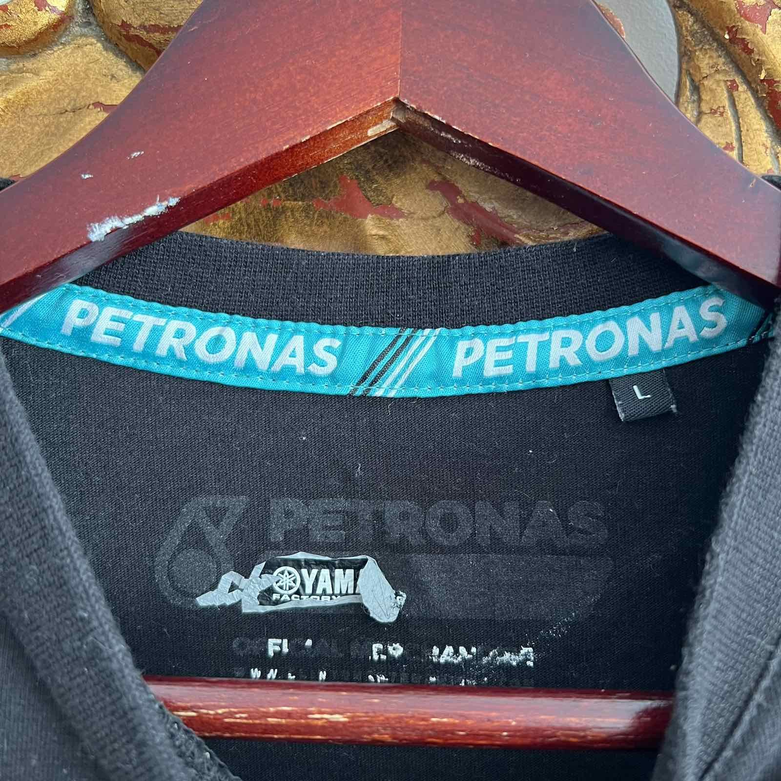 NASCAR Vintage Yamaha Factory Petronas Racing T-Shirt Jersey Sz M Size US M / EU 48-50 / 2 - 5 Thumbnail