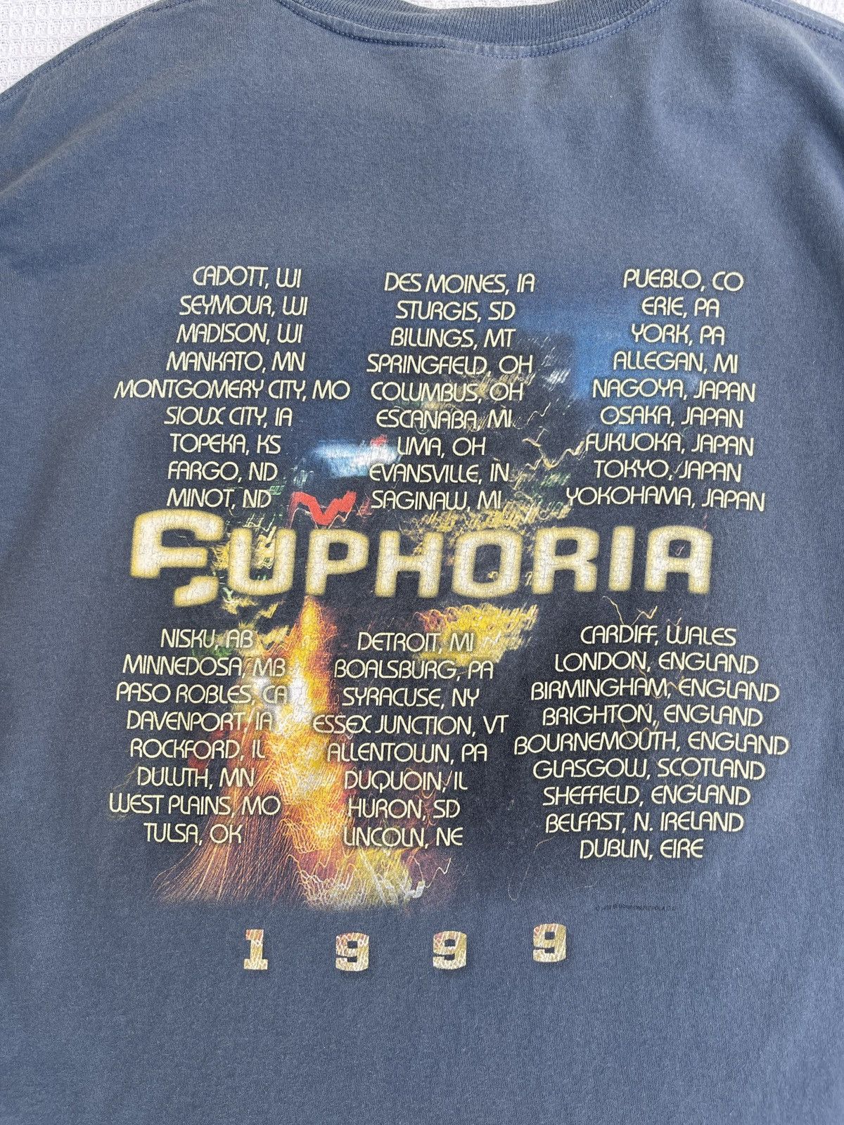 Band Tees Last Drop🔥Rare🔥Vintage 90s DEF LEPPARD Euphoria Giant Tee Size US L / EU 52-54 / 3 - 12 Thumbnail