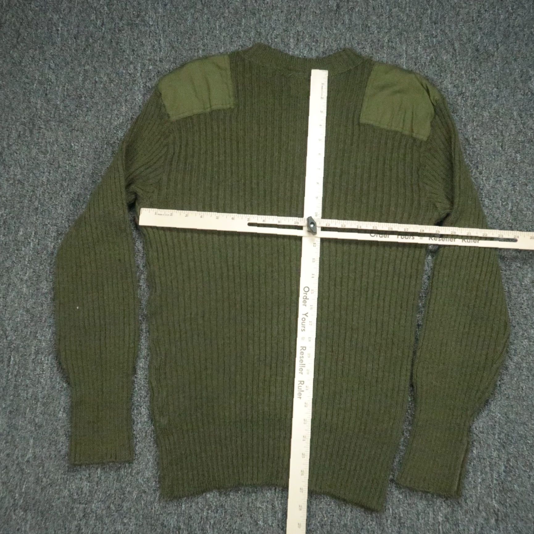 Commando VINTAGE USMC Sweater Men Small Green Wool Crew Neck Long Sleeve Jumper Pullover Winter Fall Spring All Seasons Mens S Green Wool USMC Sweater VTG Mens Size US S / EU 44-46 / 1 - 5 Thumbnail
