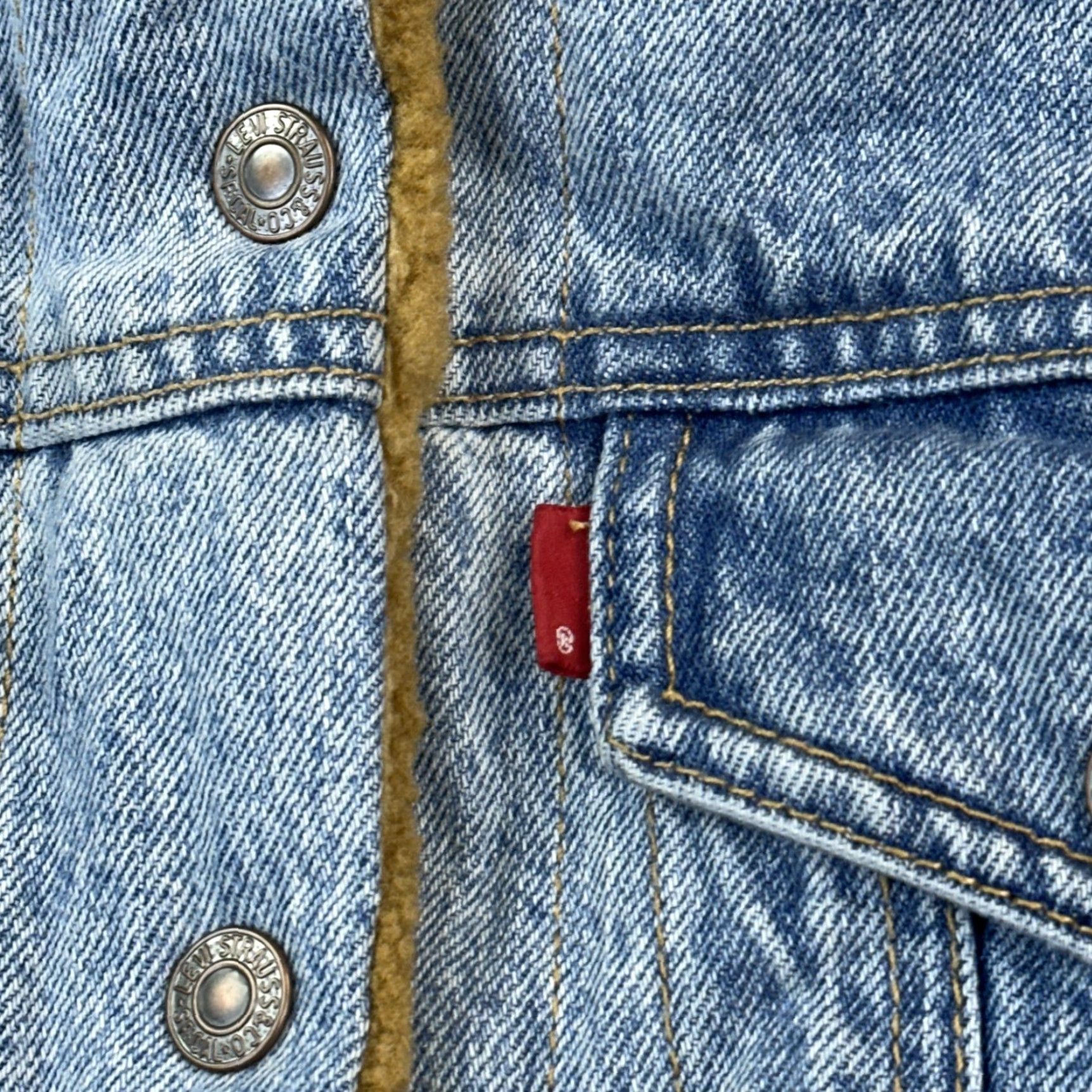 Levi's Levis Premium Trucker Jacket Women's Small Faux Fur Lined Reversible Trucker Jacket Size S / US 4 / IT 40 - 4 Thumbnail