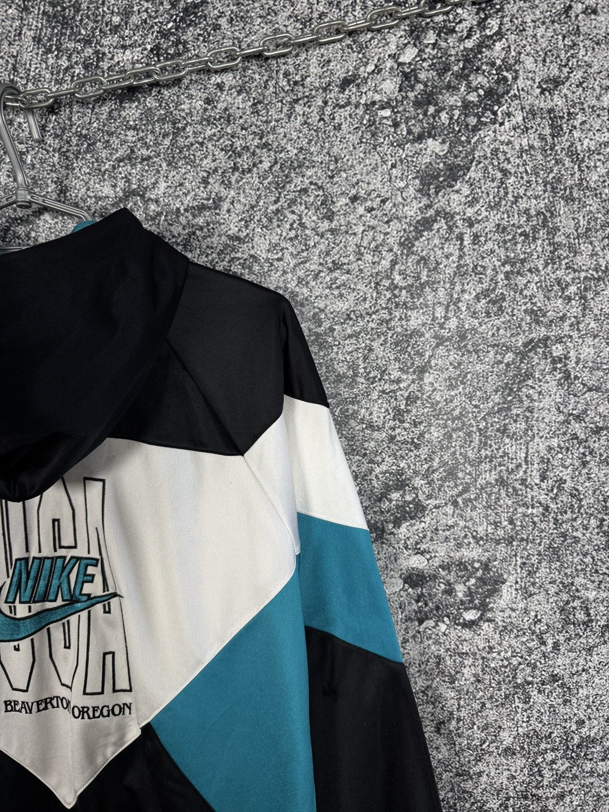 Nike Vintage 90s Nike USA Zip Up Hoodie Beaverton Oregon Size M Size US M / EU 48-50 / 2 - 13 Thumbnail