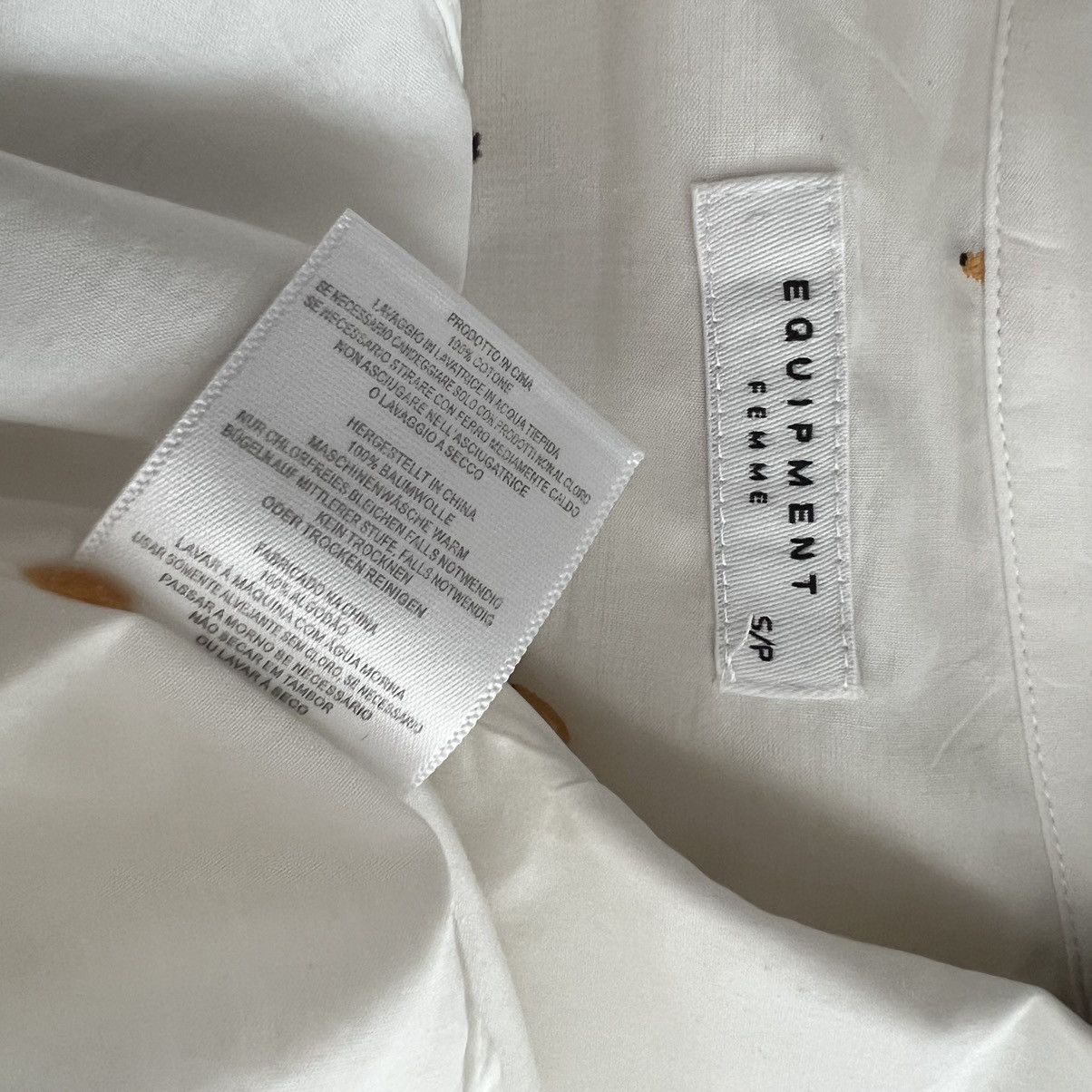 Equipment Equipment Femme White Fruit Banana Embroidered Button Shirt Size S / US 4 / IT 40 - 7 Thumbnail
