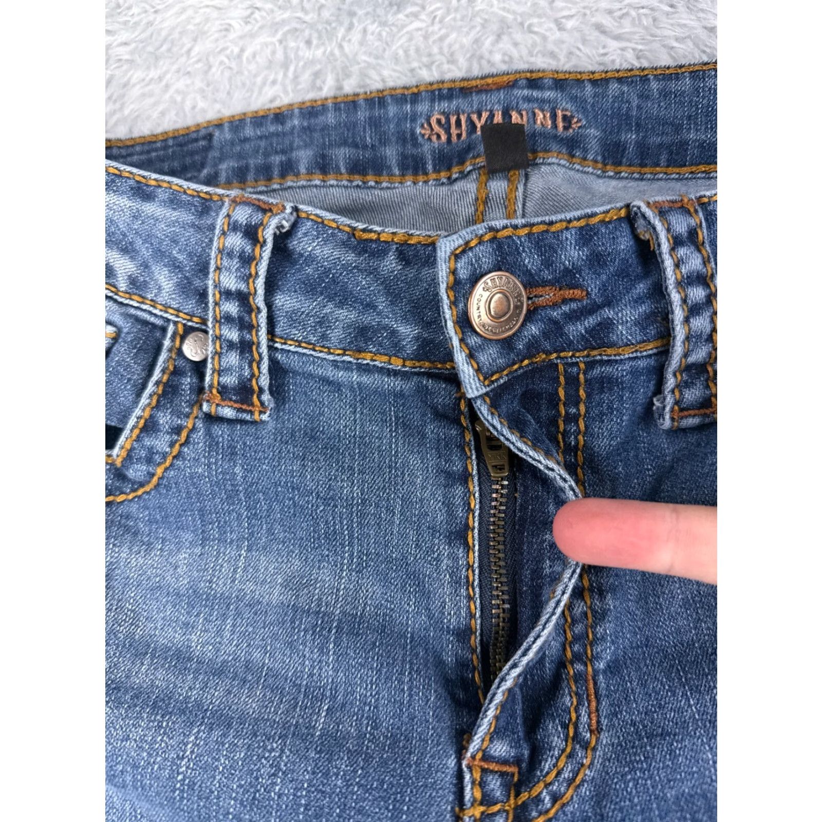Vintage Shyanne Jeans Women Bootcut 32 Blue Denim Embroidered Southwest 31x29 Stretch Medium Size 24" / US 00 / IT 34 - 5 Thumbnail
