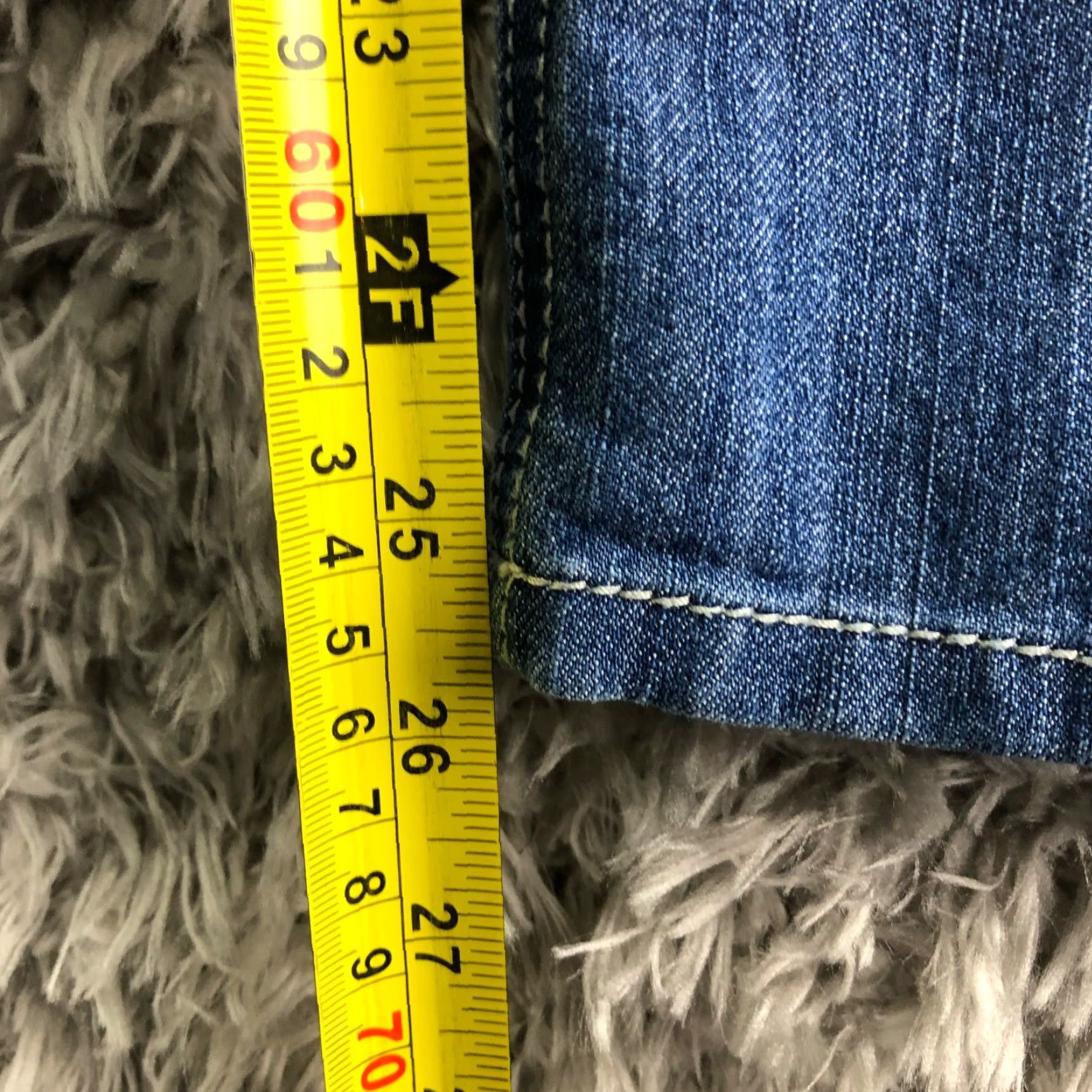 Vintage Candies Accented Pocket Womens Size 7 Mid Rise Skinny Jeans Blue Medium Wash Size 28" / US 6 / IT 42 - 3 Thumbnail