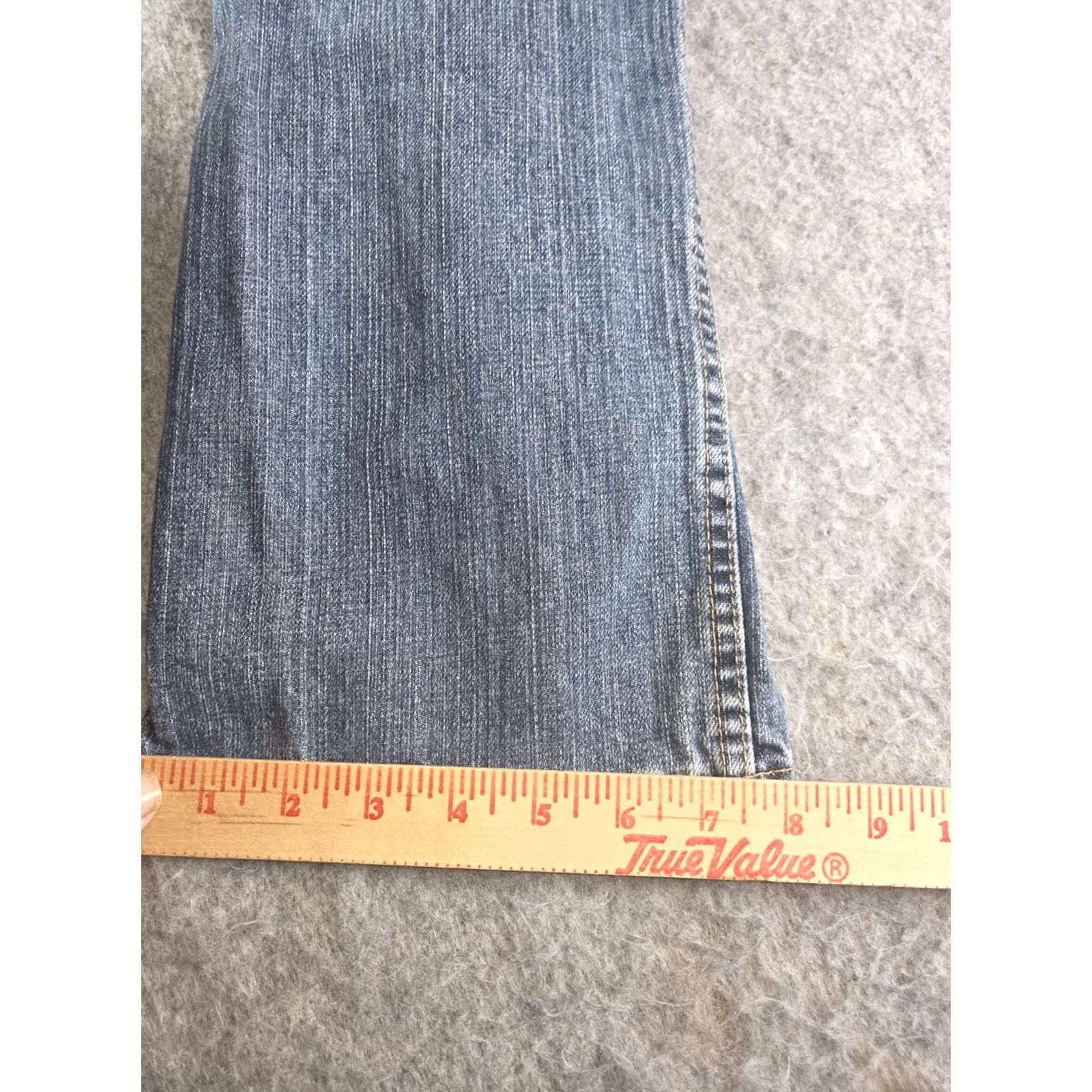 Levi's VINTAGE Levi's Jeans Mens 38x34 Blue Denim 559 Relaxed Straight Y2K Faded Size US 38 / EU 54 - 7 Thumbnail