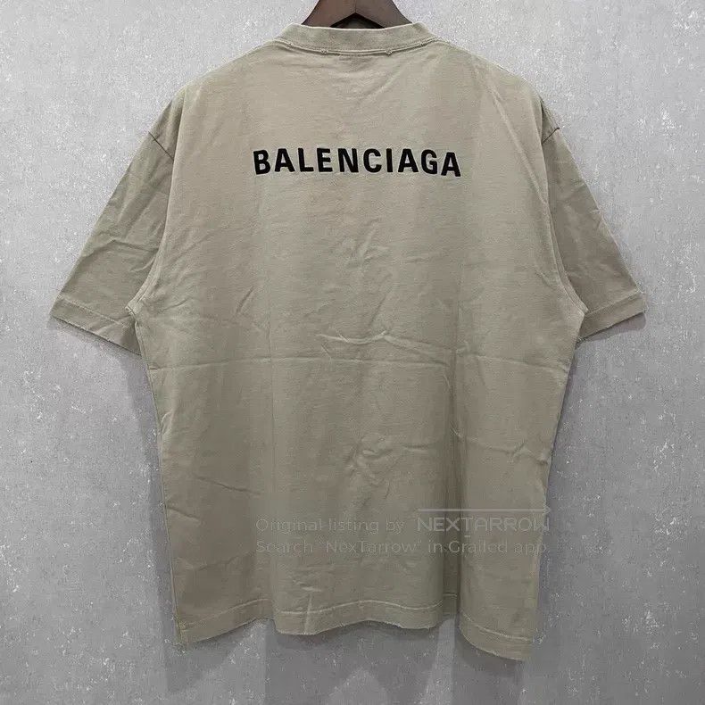 Balenciaga Balenciaga Round Neck Letter Patch Short Sleeve Size US L / EU 52-54 / 3 - 2 Thumbnail