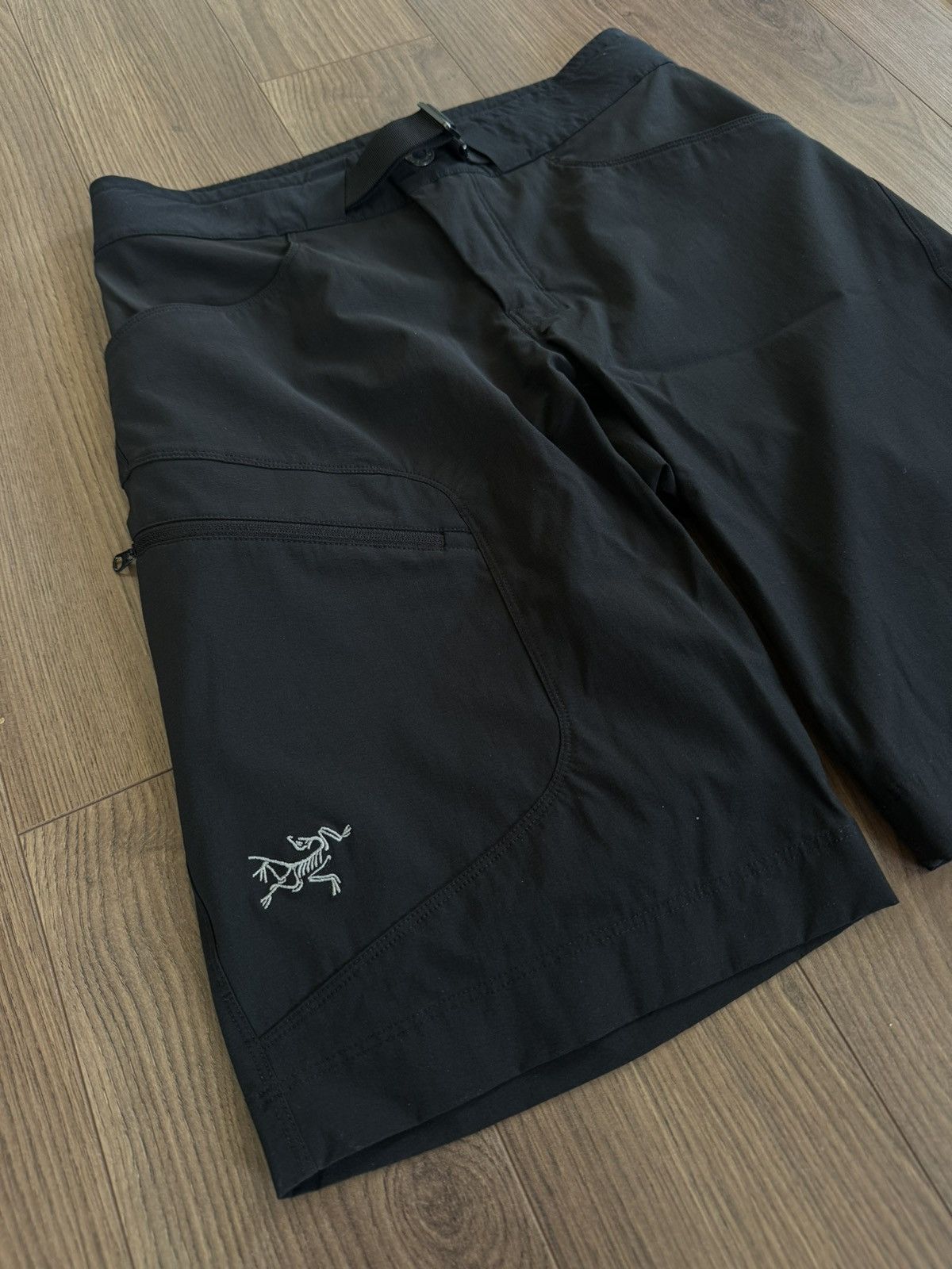 Arc'teryx Arc’teryx Lefroy Black Shorts Size US 28 / EU 44 - 2 Thumbnail
