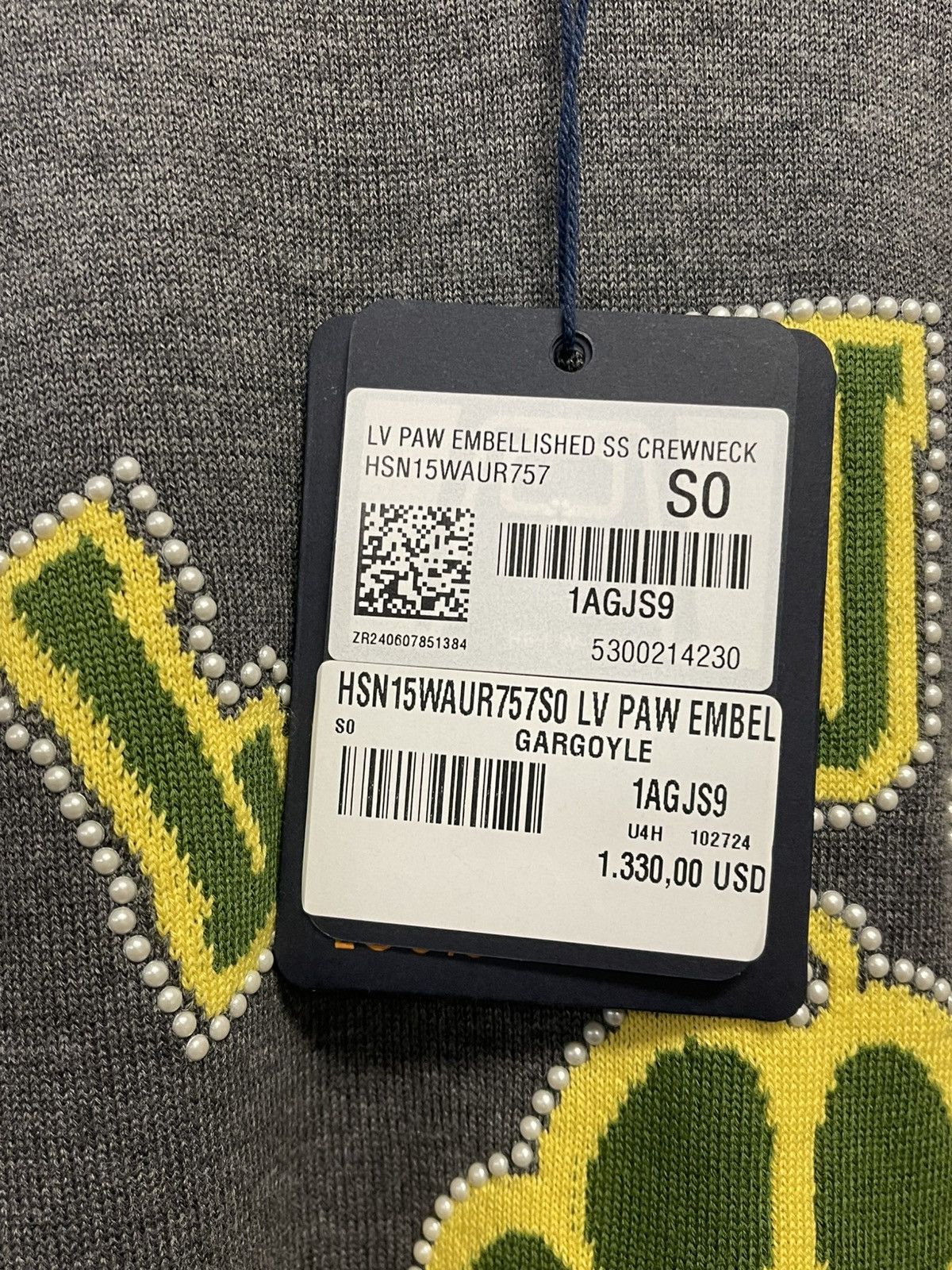 Louis Vuitton Size S - Louis Vuitton Embellished Short-Sleeved Crewneck Size US S / EU 44-46 / 1 - 5 Thumbnail