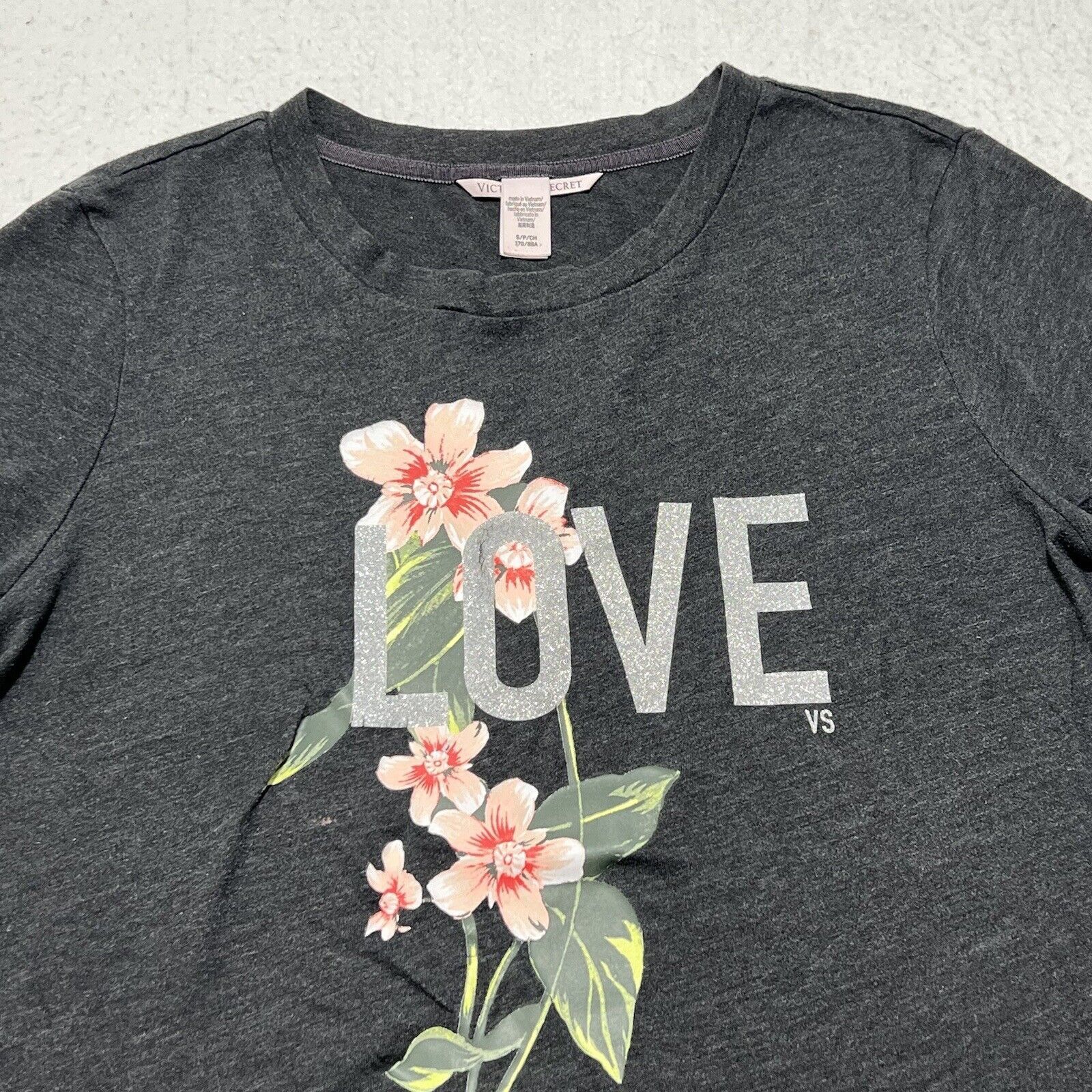 Victoria's Secret Victoria's Secret Graphic T Shirt Love Glitter Flower Size S / US 4 / IT 40 - 2 Thumbnail