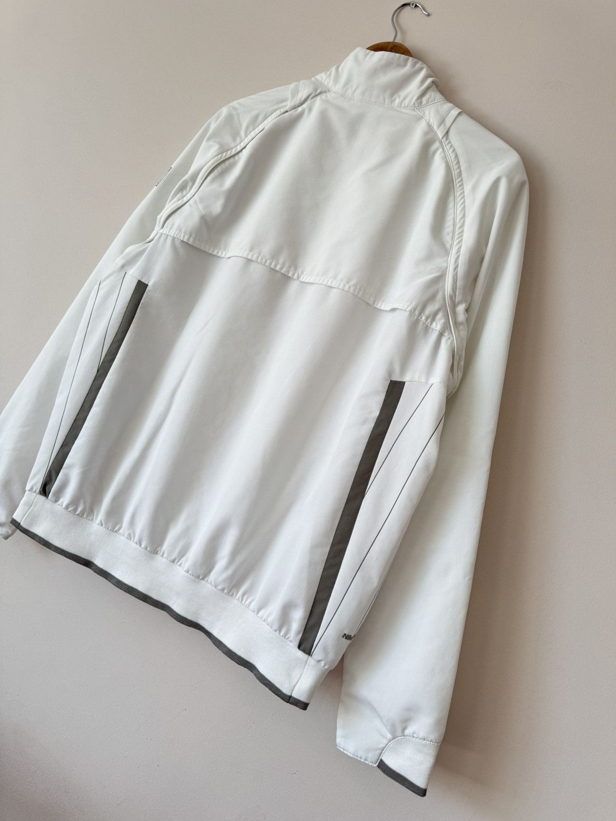 Nike Vintage Nike Zip Transformer Track Jacket White Tracksuit Size US L / EU 52-54 / 3 - 8 Thumbnail
